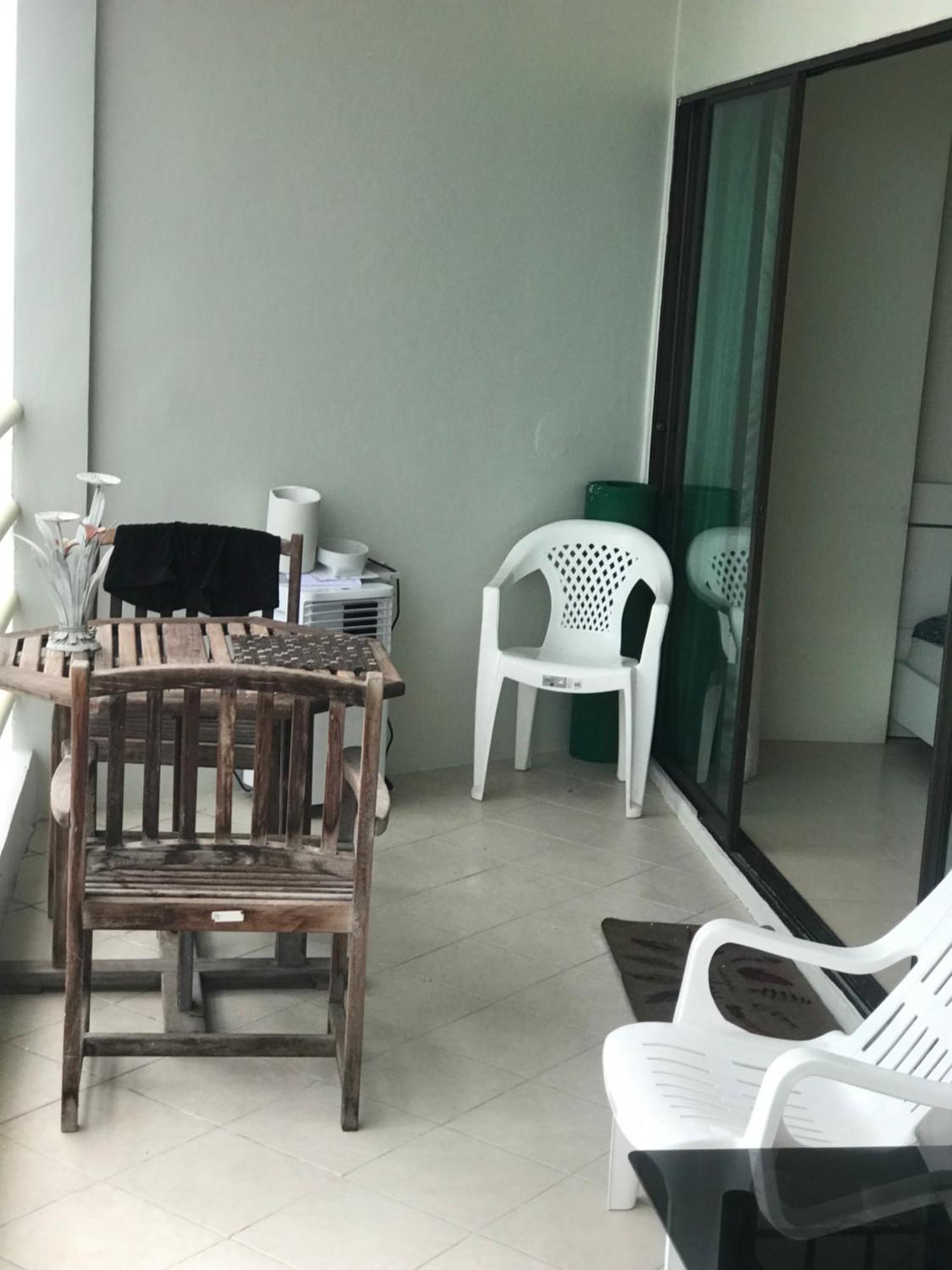 Apartment Sea 14 Big Balcony Pattaya