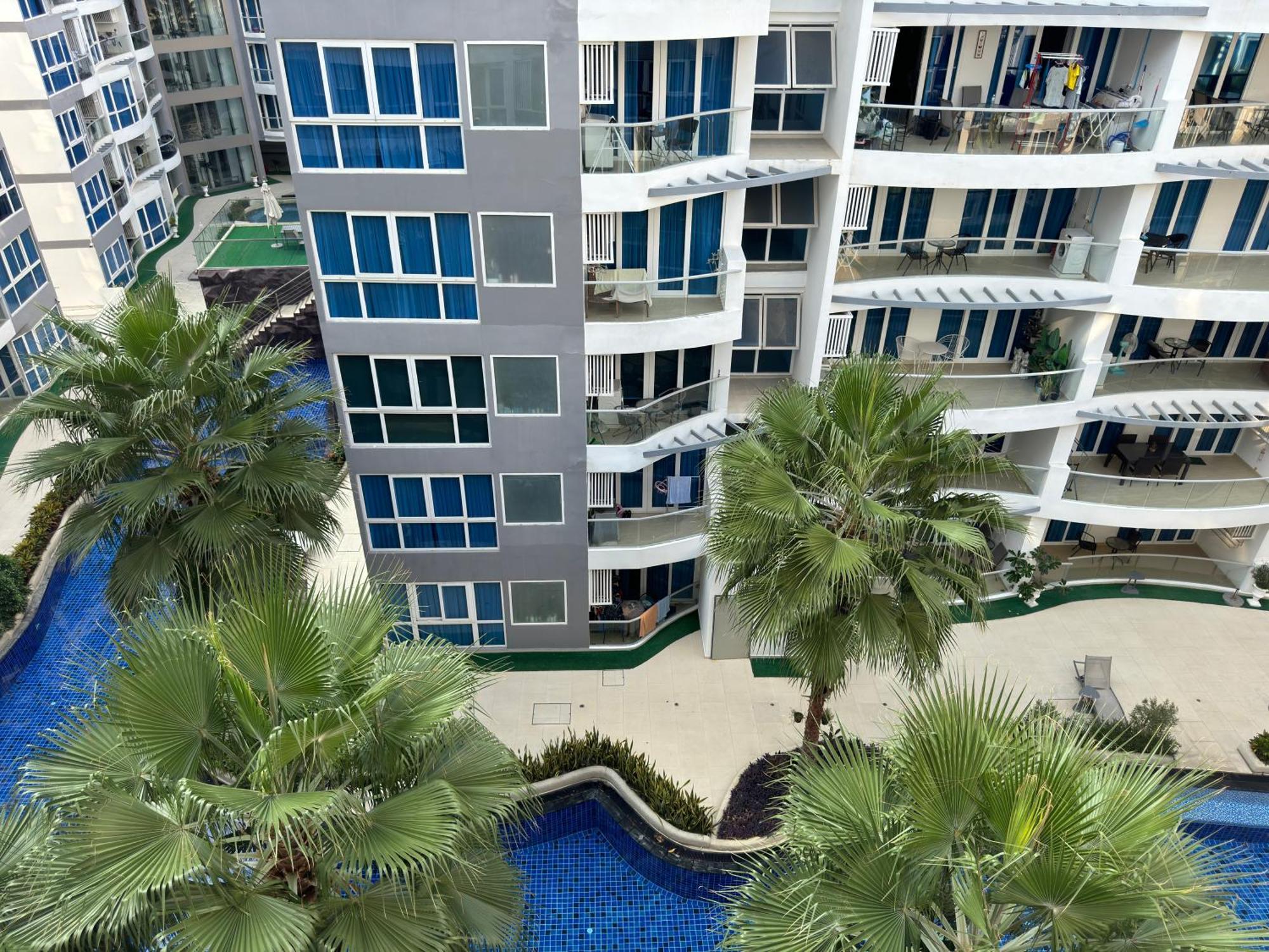 芭提雅中心 Grand Avenue 2卧室公寓泳池景 智能电视 高速互联网 * Pattaya