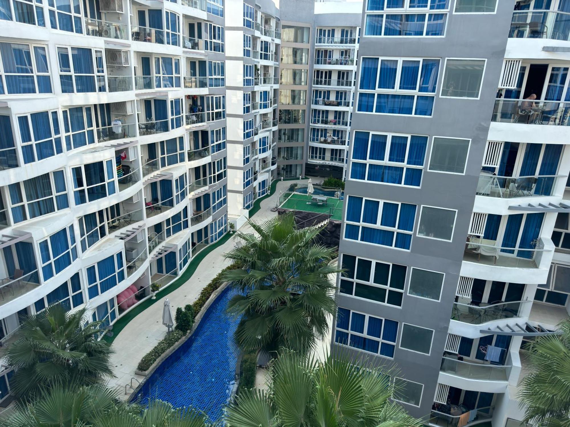 芭提雅中心 Grand Avenue 2卧室公寓泳池景 智能电视 高速互联网 Pattaya