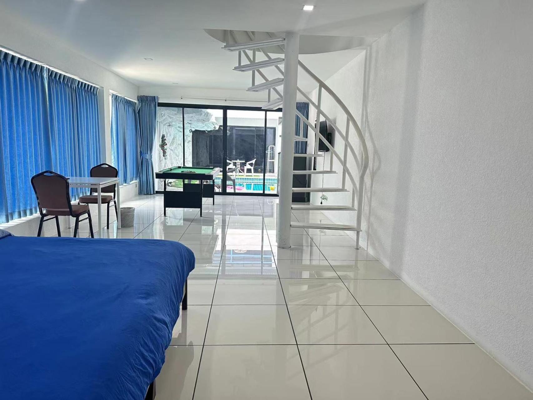 Homestay Mona Lisa Pool *
