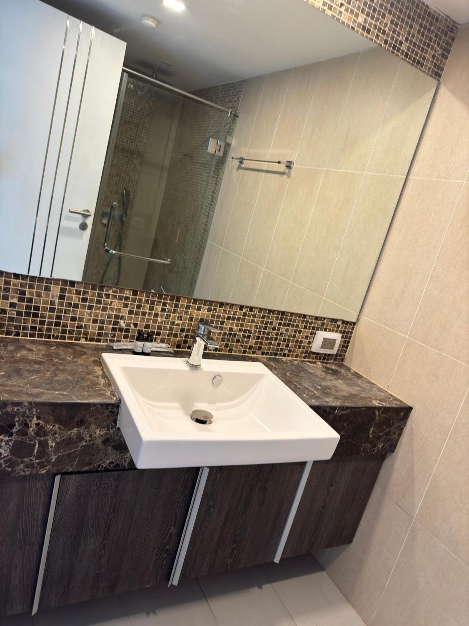 芭提雅中心centara Avenue 6楼一卧公寓 高速互联网智能电视酒吧街步行街 Apartment