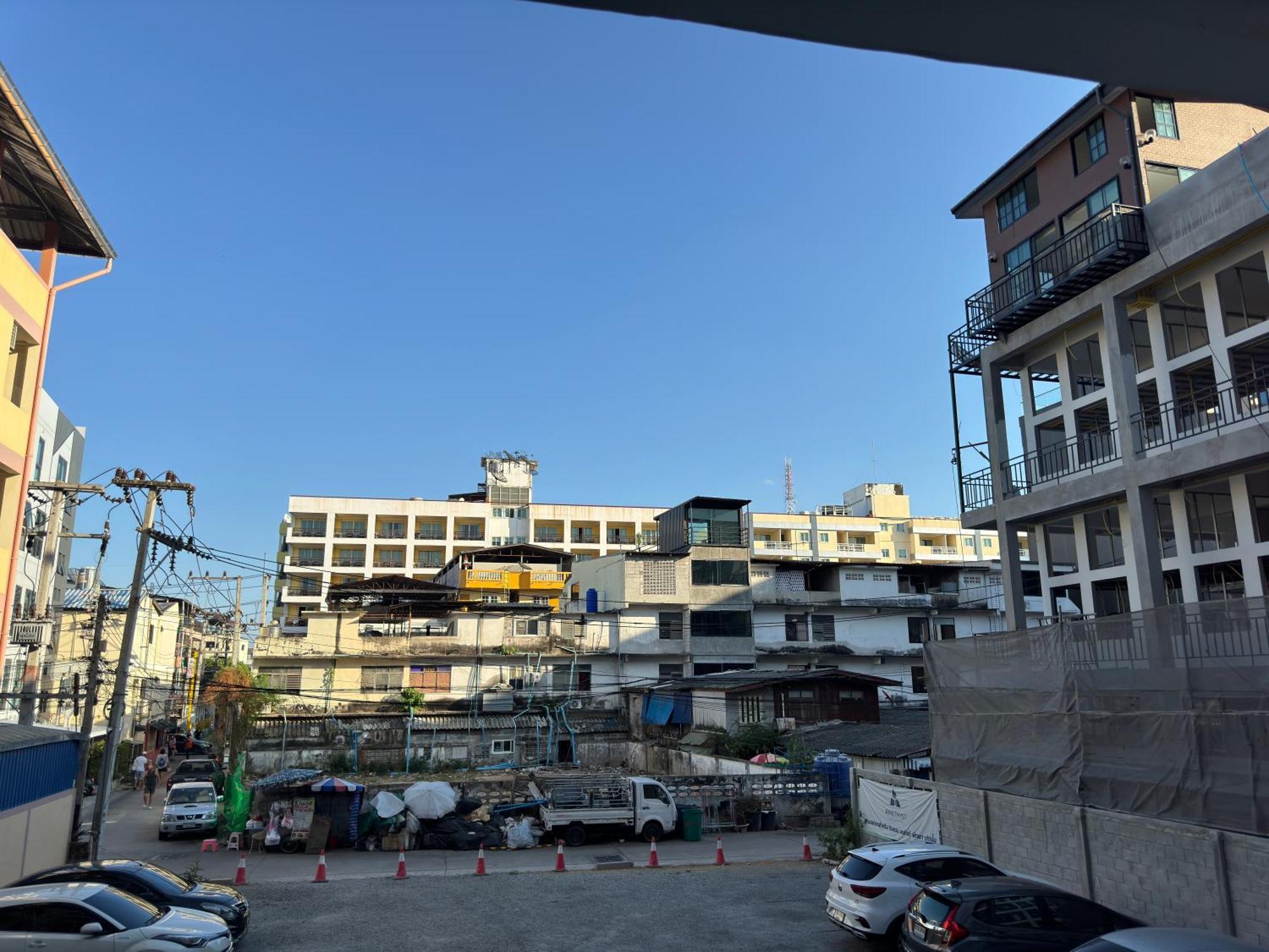 芭堤雅市中心 Grand Avenue 一卧室城景 酒吧街 高速互联网智能电视 Apartment