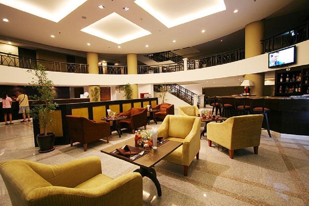 Summer Spring Hotel 3*