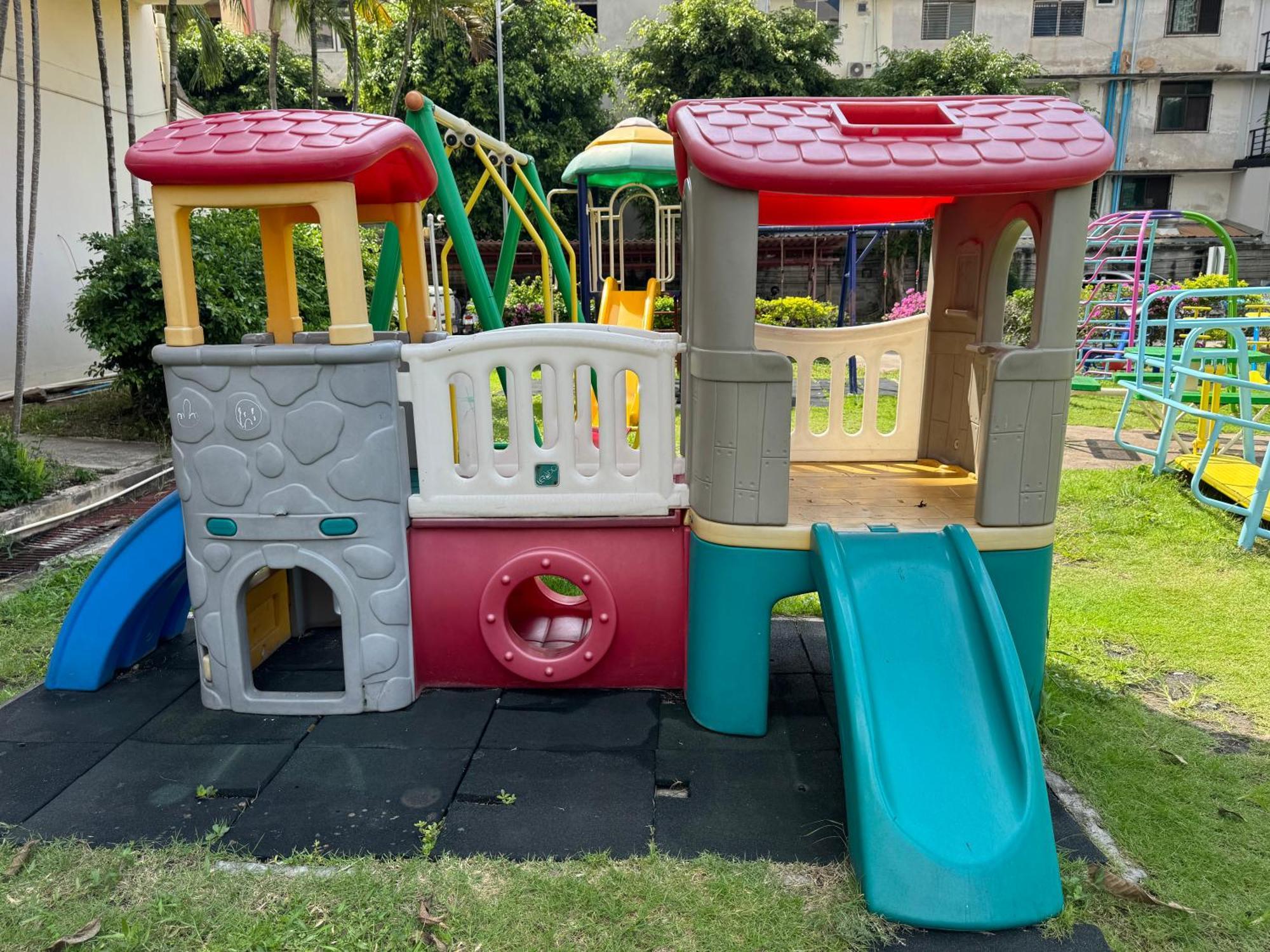 View Sea看海观景公寓 机场巴士站隔壁 出门双条车到芭提雅海滩、步行街和各㬌点 Pattaya