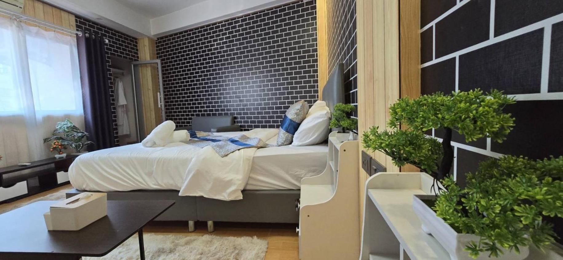 Aparthotel Xcess