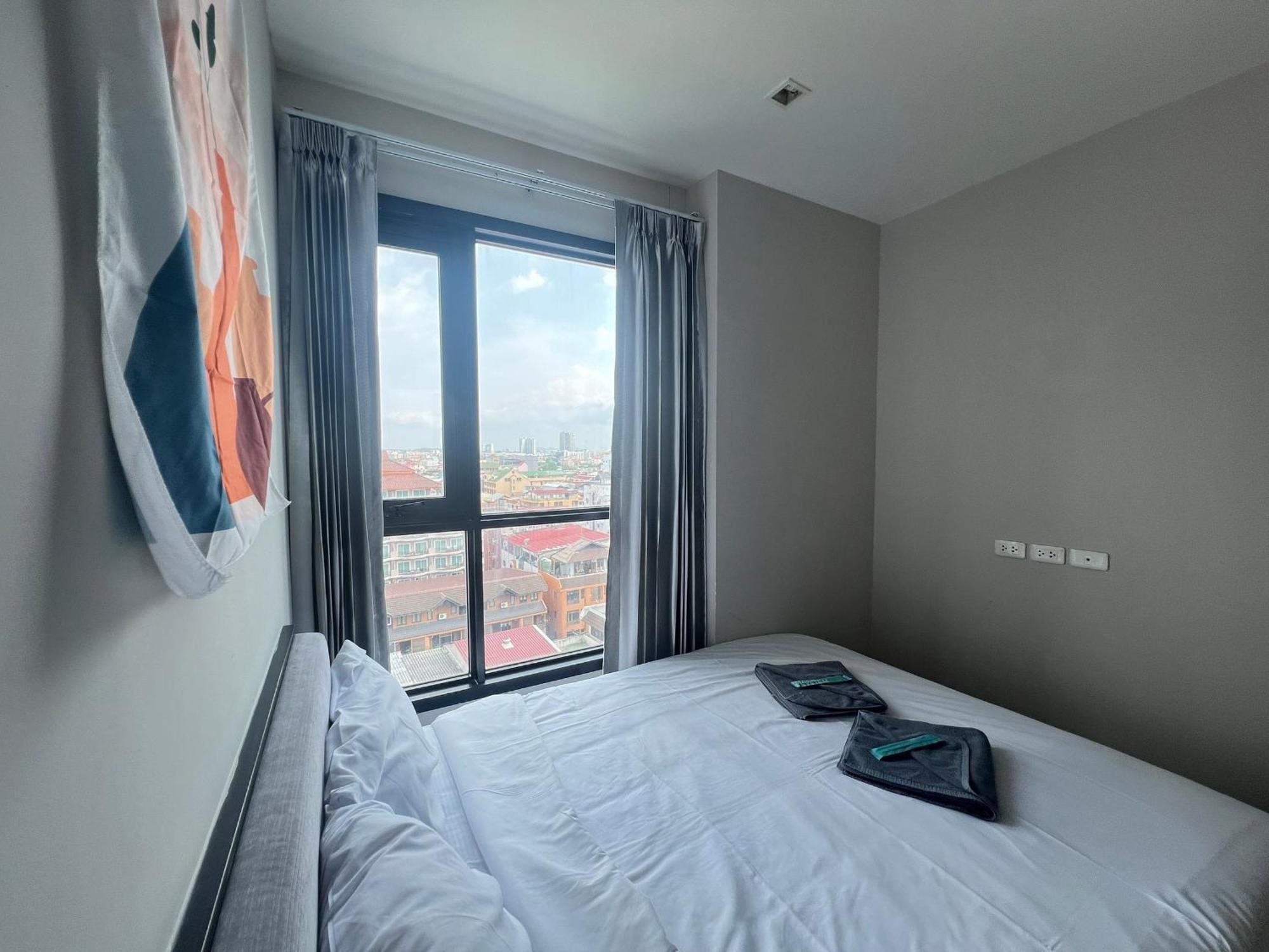 Downtown Lux Fun 2bedroom Rooftop Pool #taa16710 Apartment Pattaya