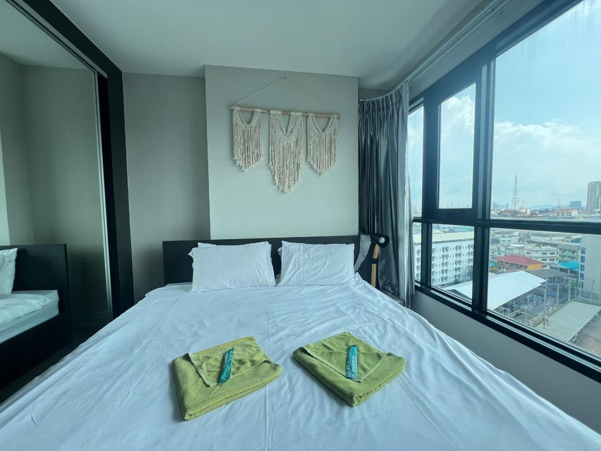 Downtown Lux Fun 2bedroom Rooftop Pool #taa16710 *
