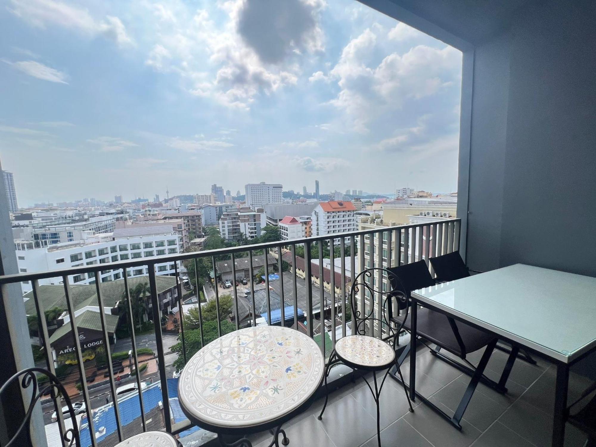 Downtown Lux Fun 2bedroom Rooftop Pool #taa16710