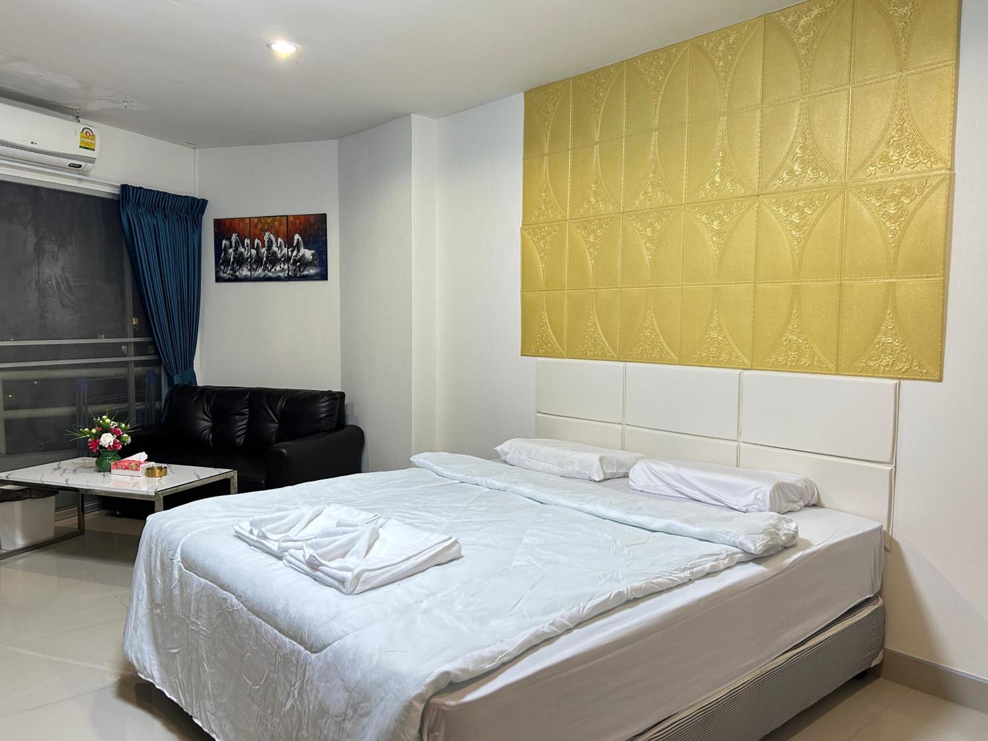 Apartment Mina View 0 Pattaya
