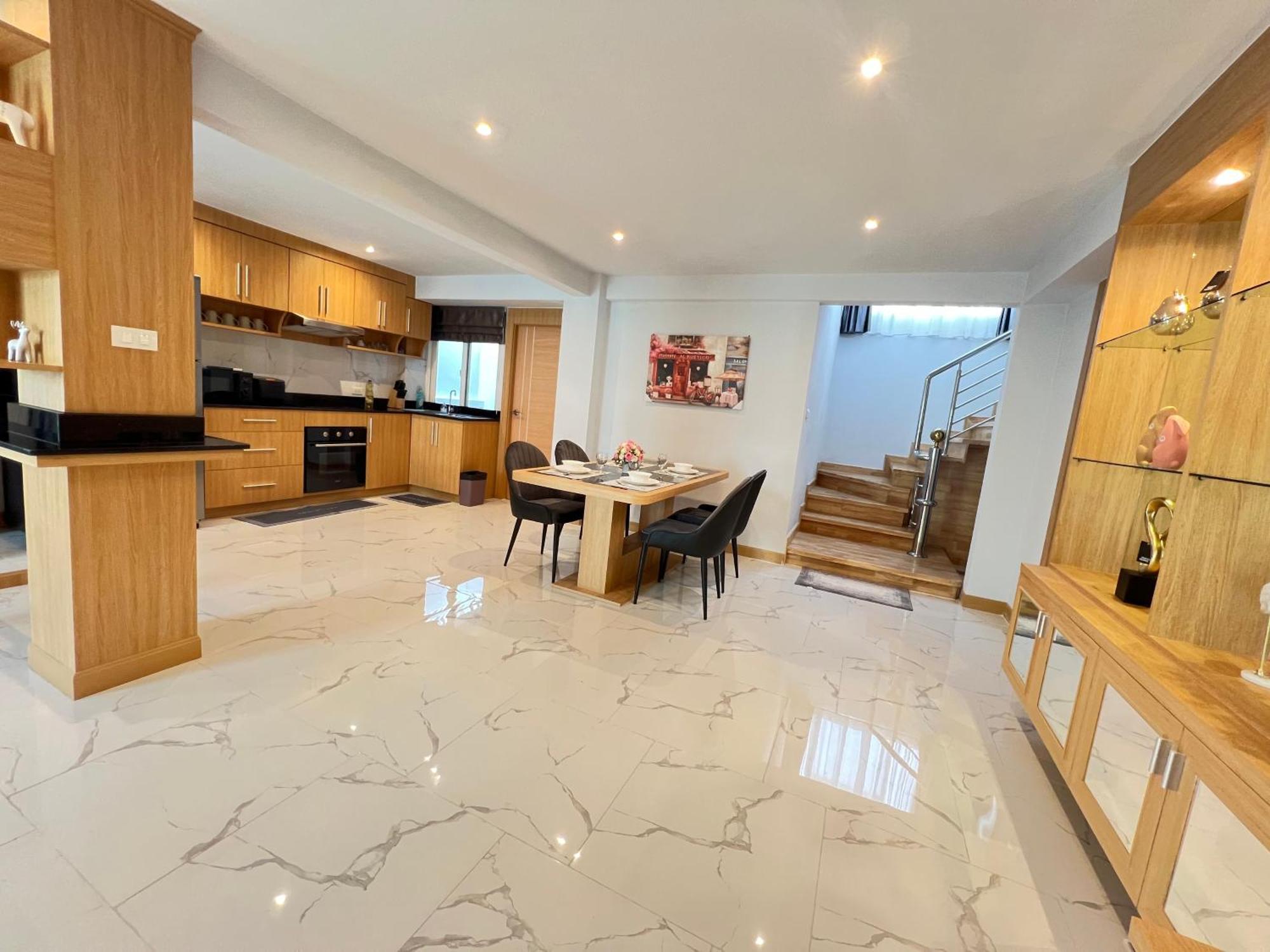 House- 171, Private Pool 4 Bed5bath Near Walking St, Bbq *