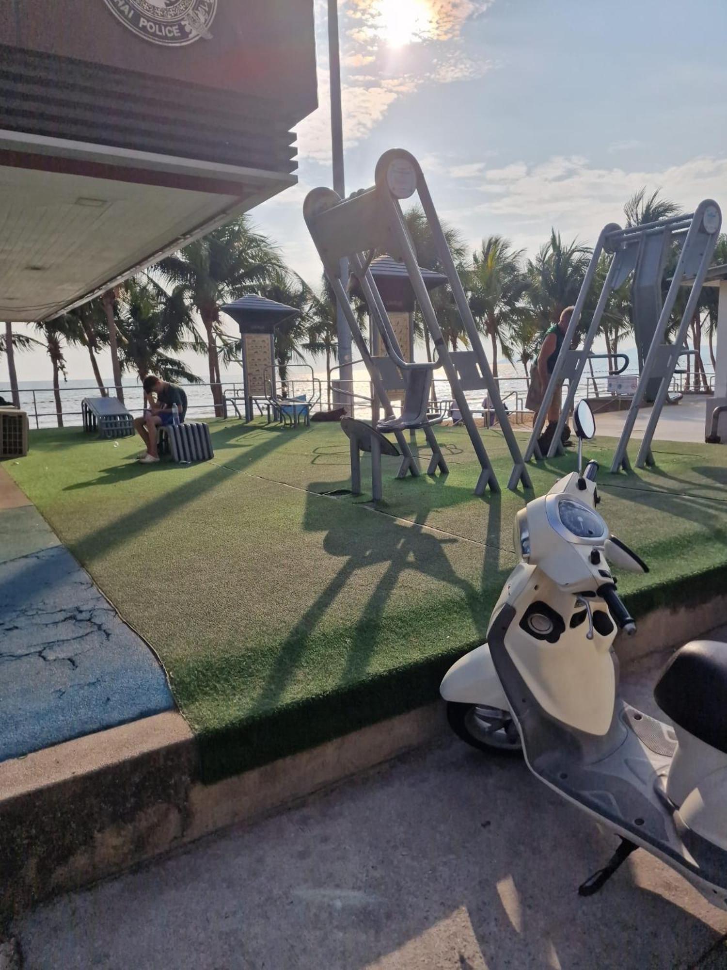 Guest house P Bar Pattaya