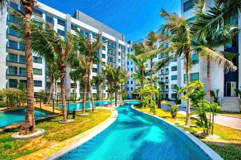 Arcadia Beach Pool View * Pattaya