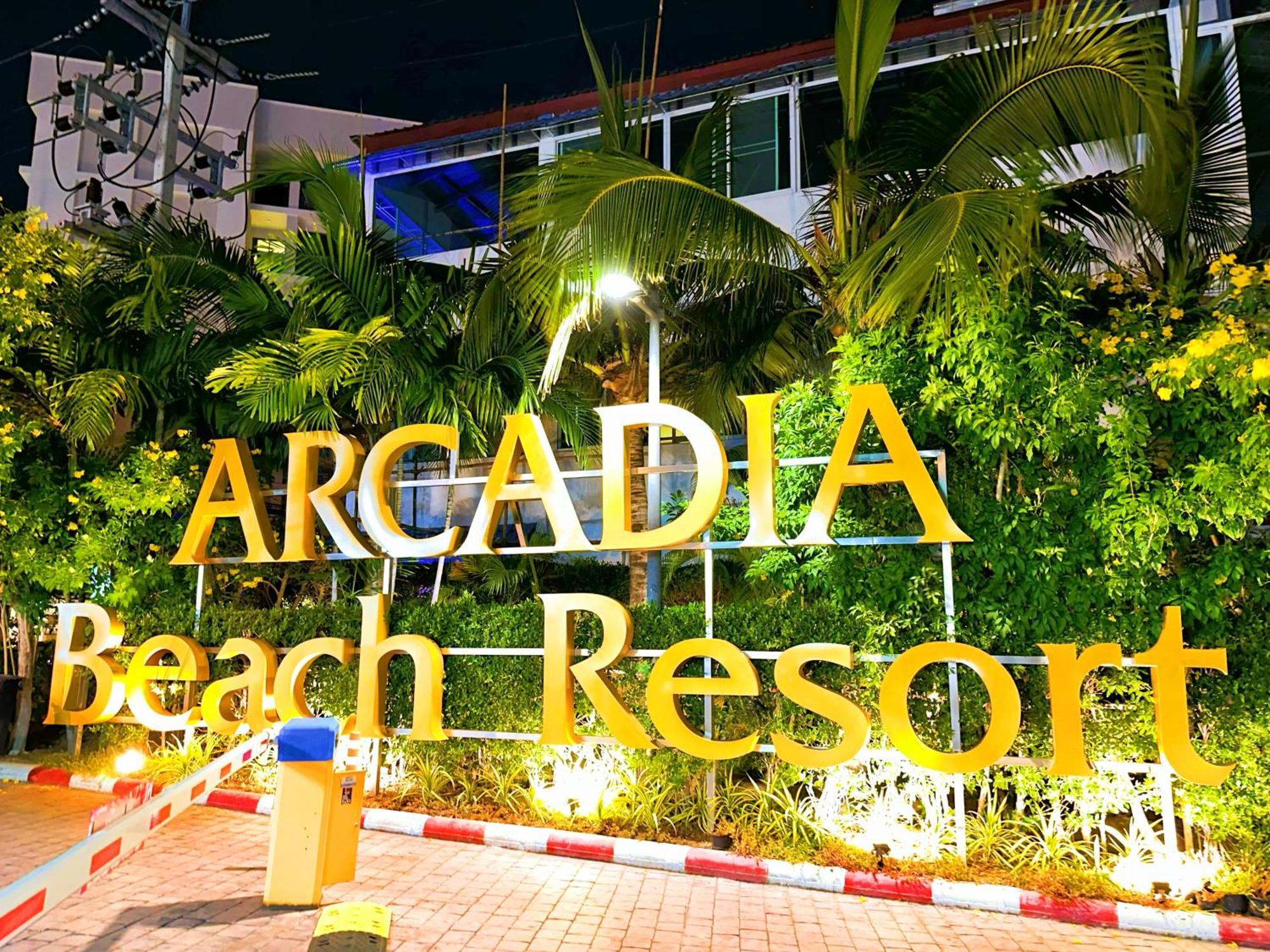 Arcadia Beach Pool View Apartment Pattaya