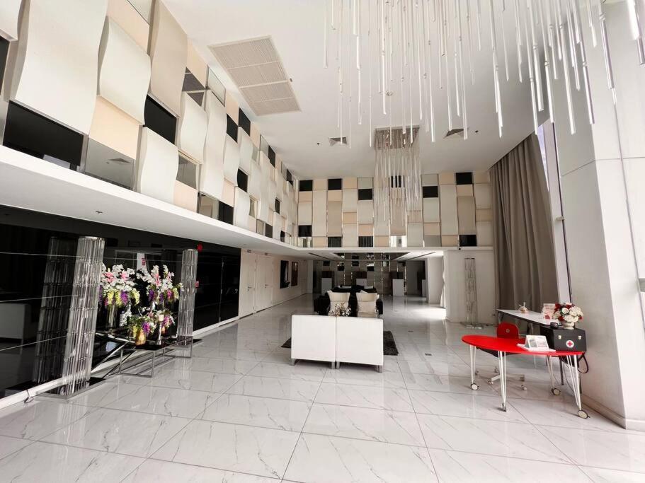 Sunset View 1 Bedroom In The Vision Pattaya