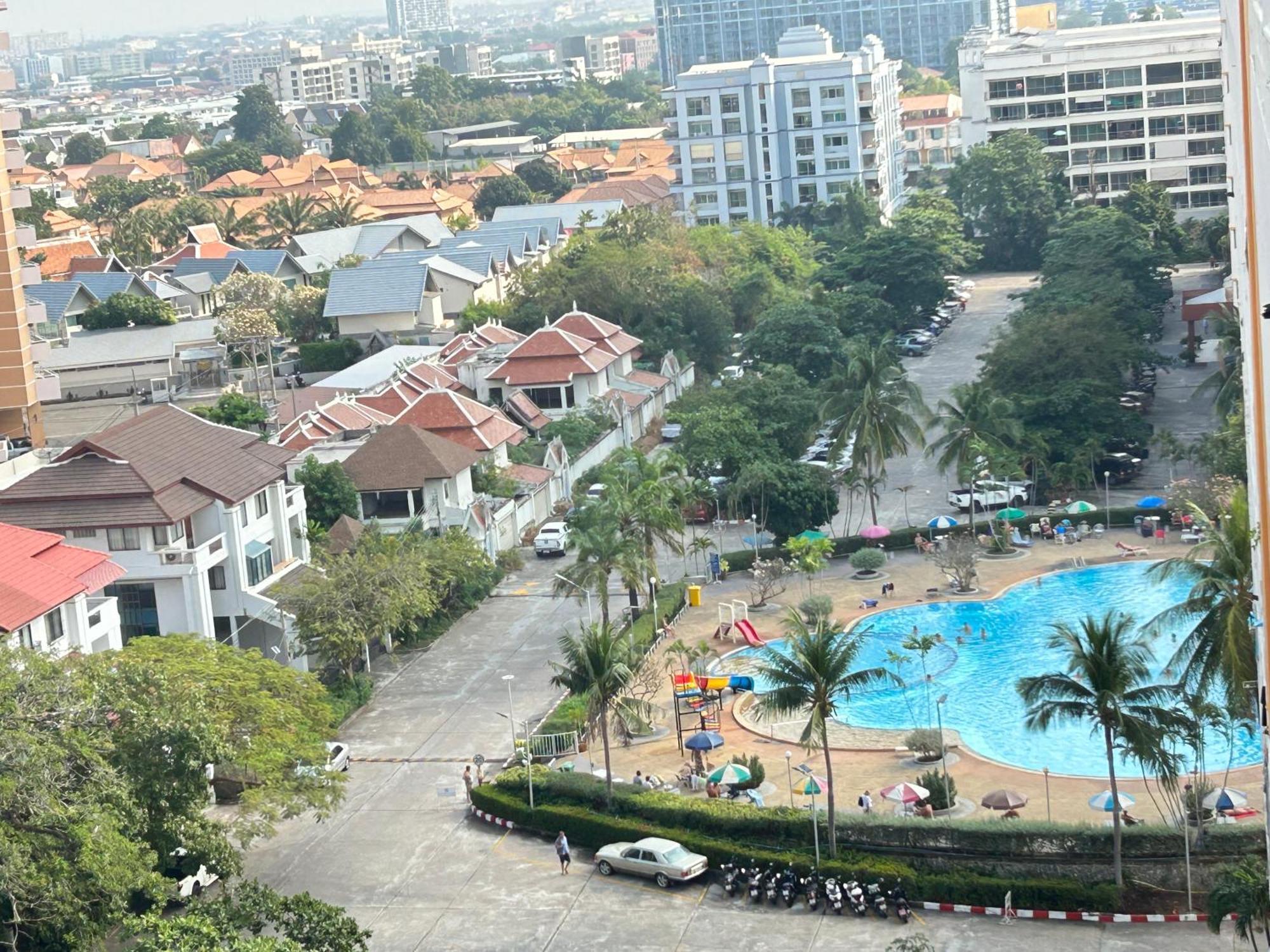 Mina View 95 Apartment Pattaya