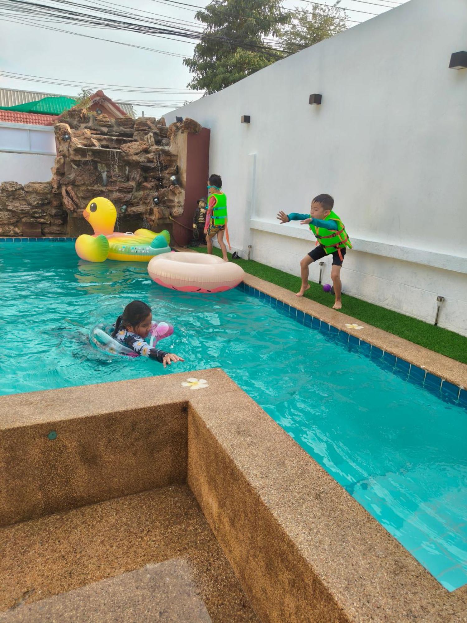 Good Moment Pool @pattaya * Pattaya