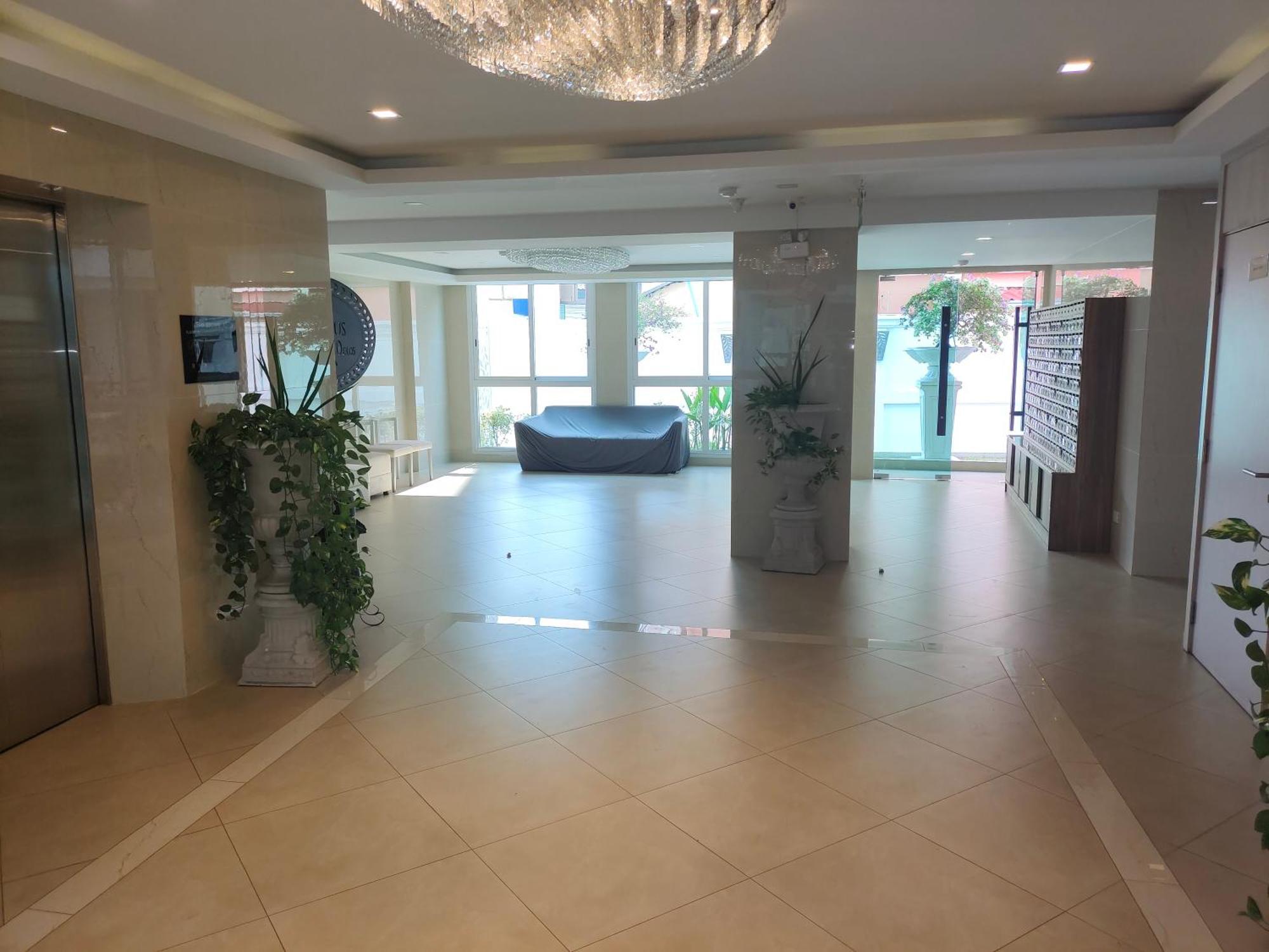 Center Luxurious Garden 1 Apartment *