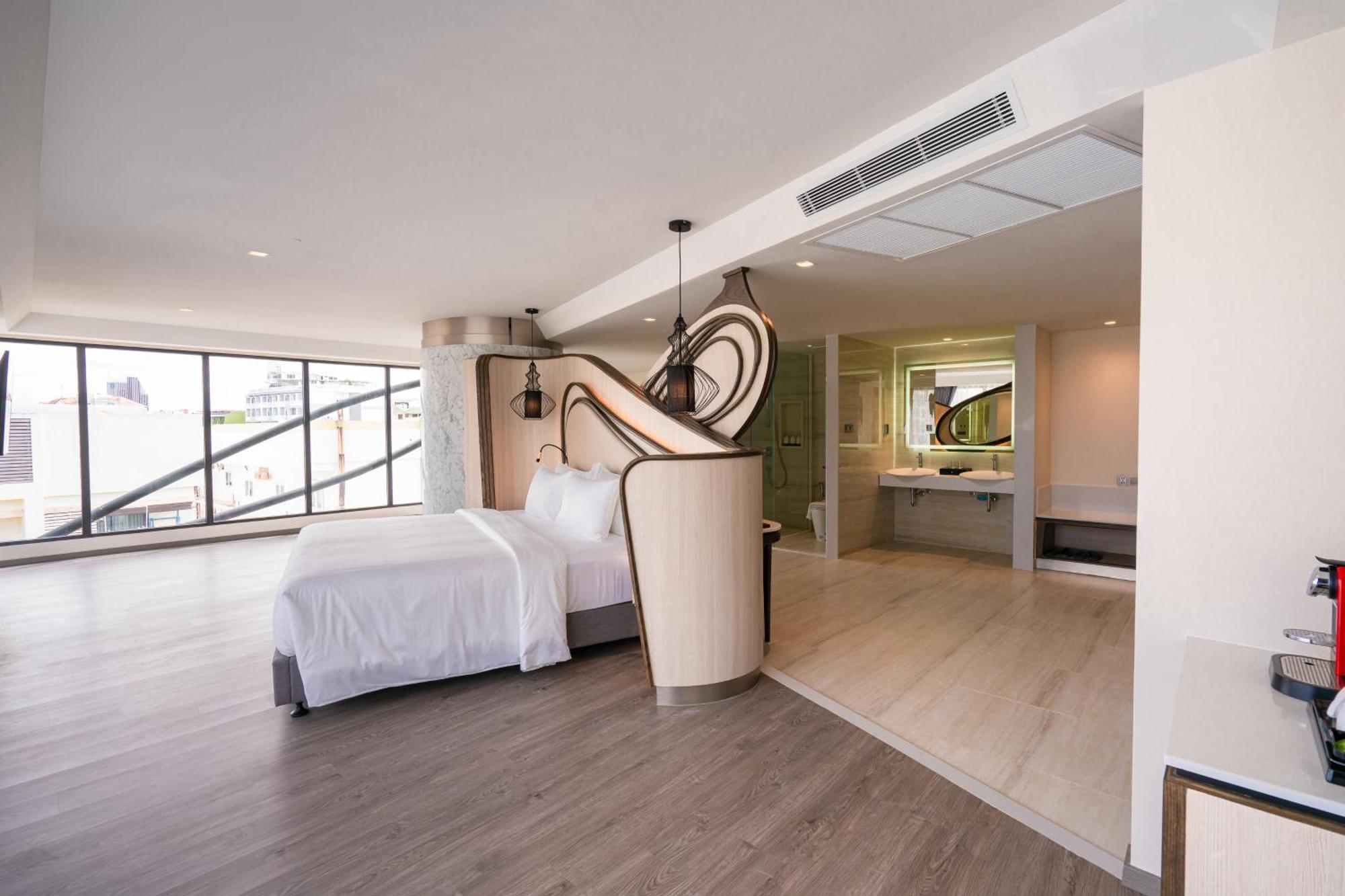 Amethyst Hotel 4*