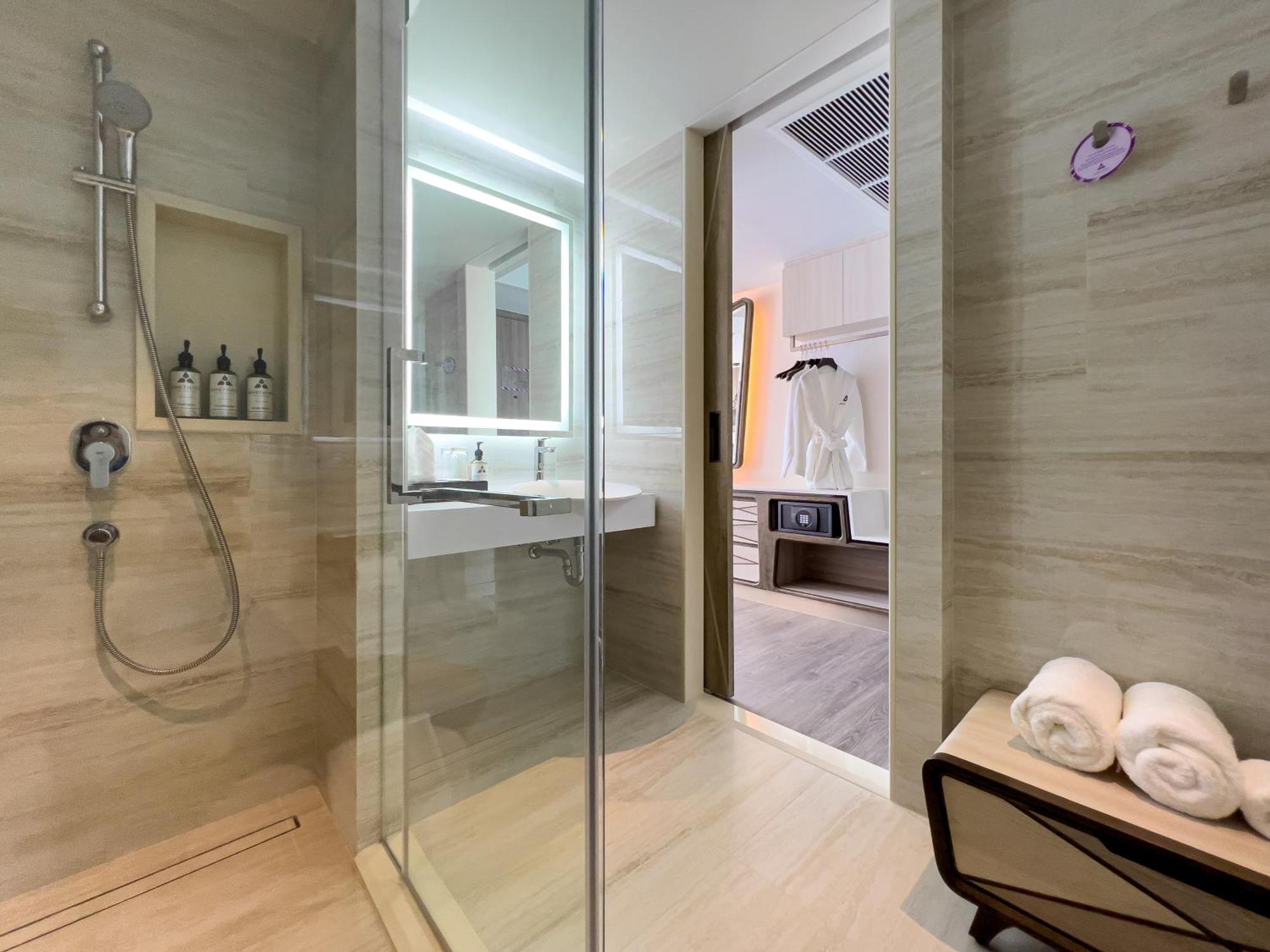 Hotel Amethyst