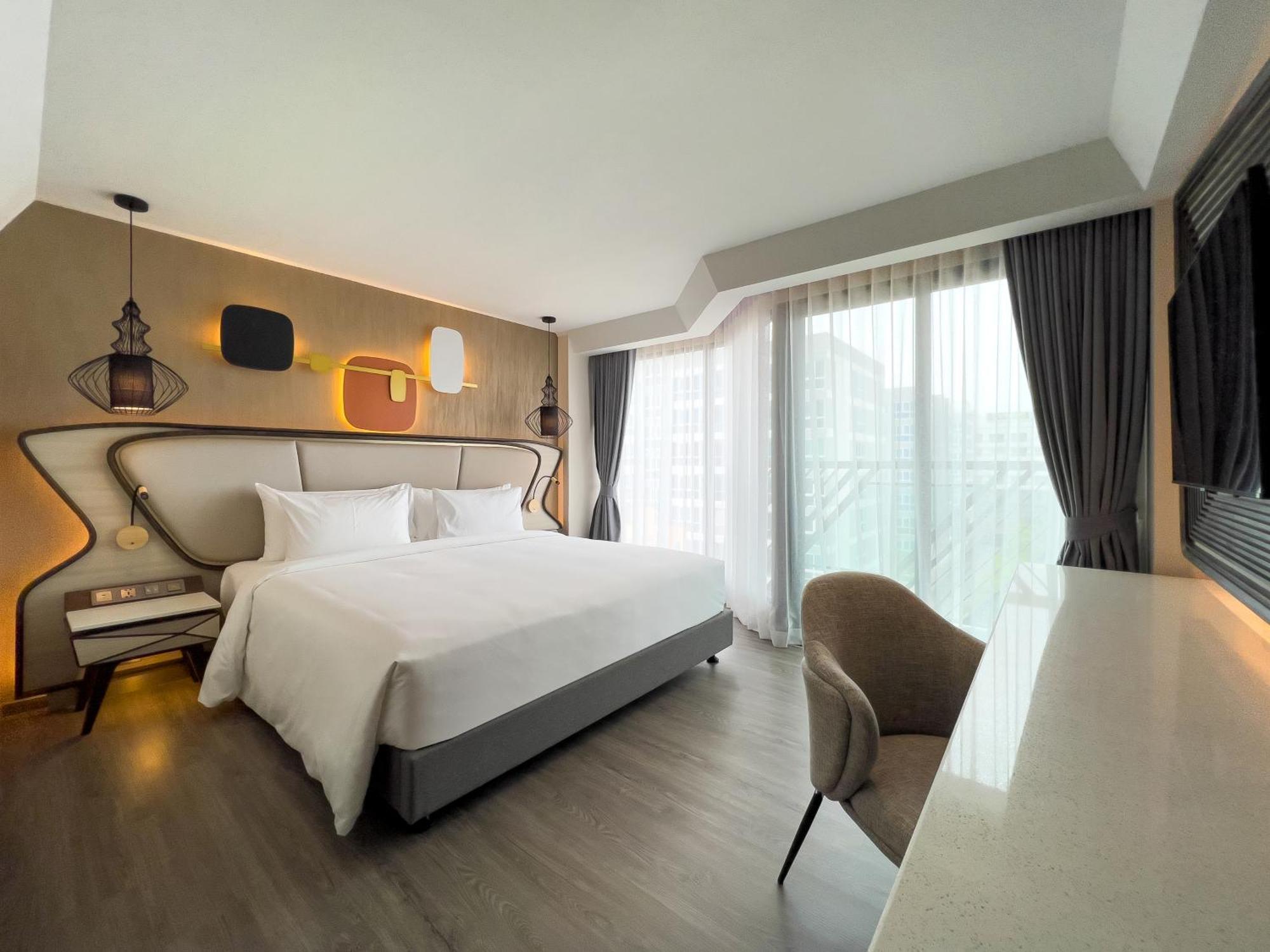 Hotel Amethyst