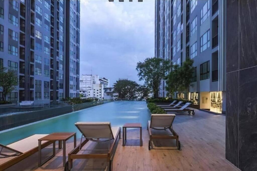The Base Quiet With Infinity Pool & Free Netflix Apartment