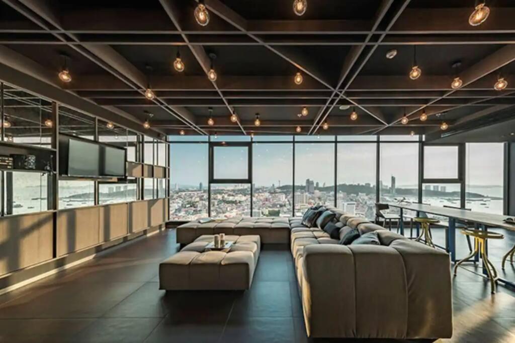 Apartment The Base Quiet With Infinity Pool & Free Netflix