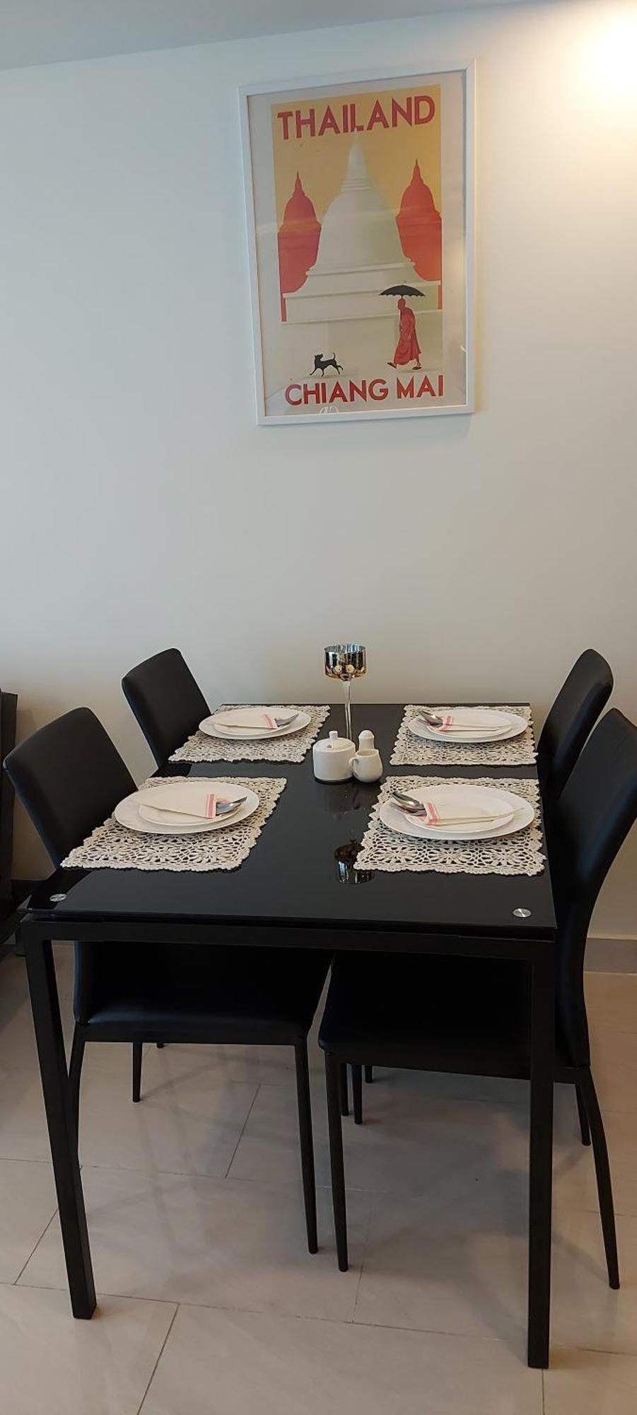 Grand Avenue, Luxury Suite, 72sqm Pool View With Lounge Area Pattaya