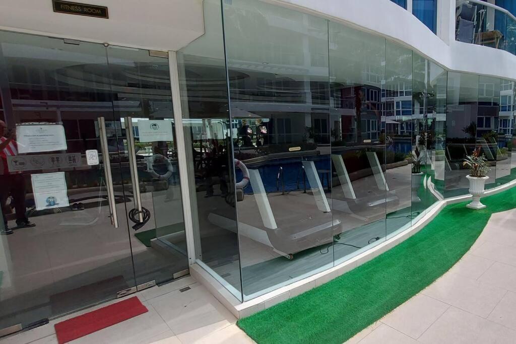Grand Avenue Pattaya, Luxury Condo, 50sqm, Pool View * Pattaya