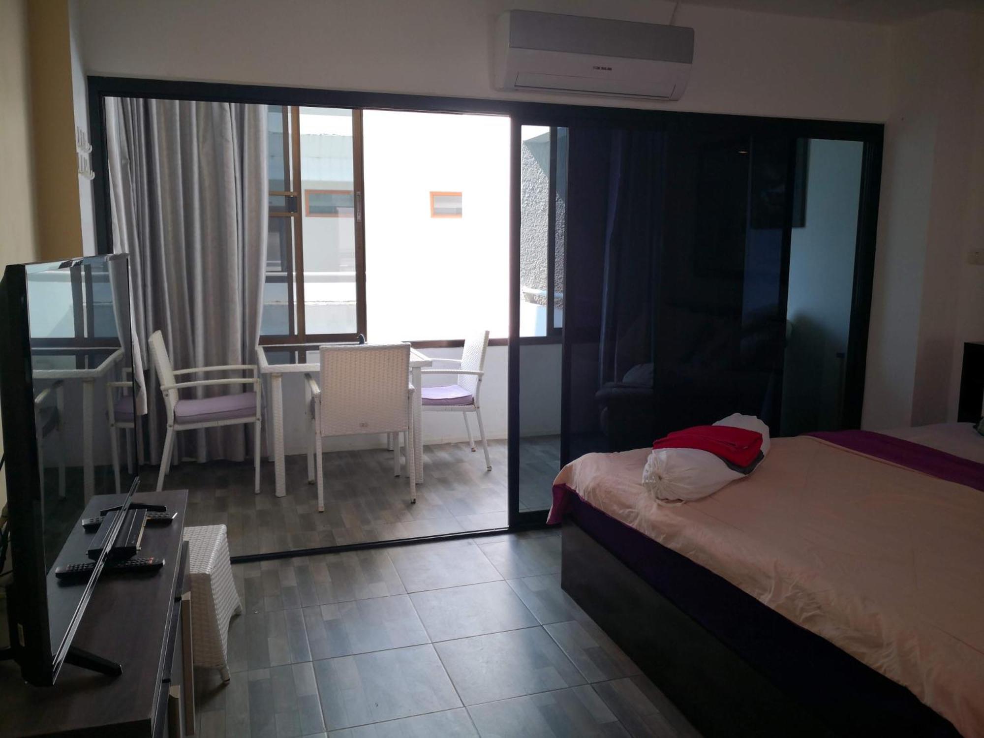 Jomtien Hill Pratamnak Apartment