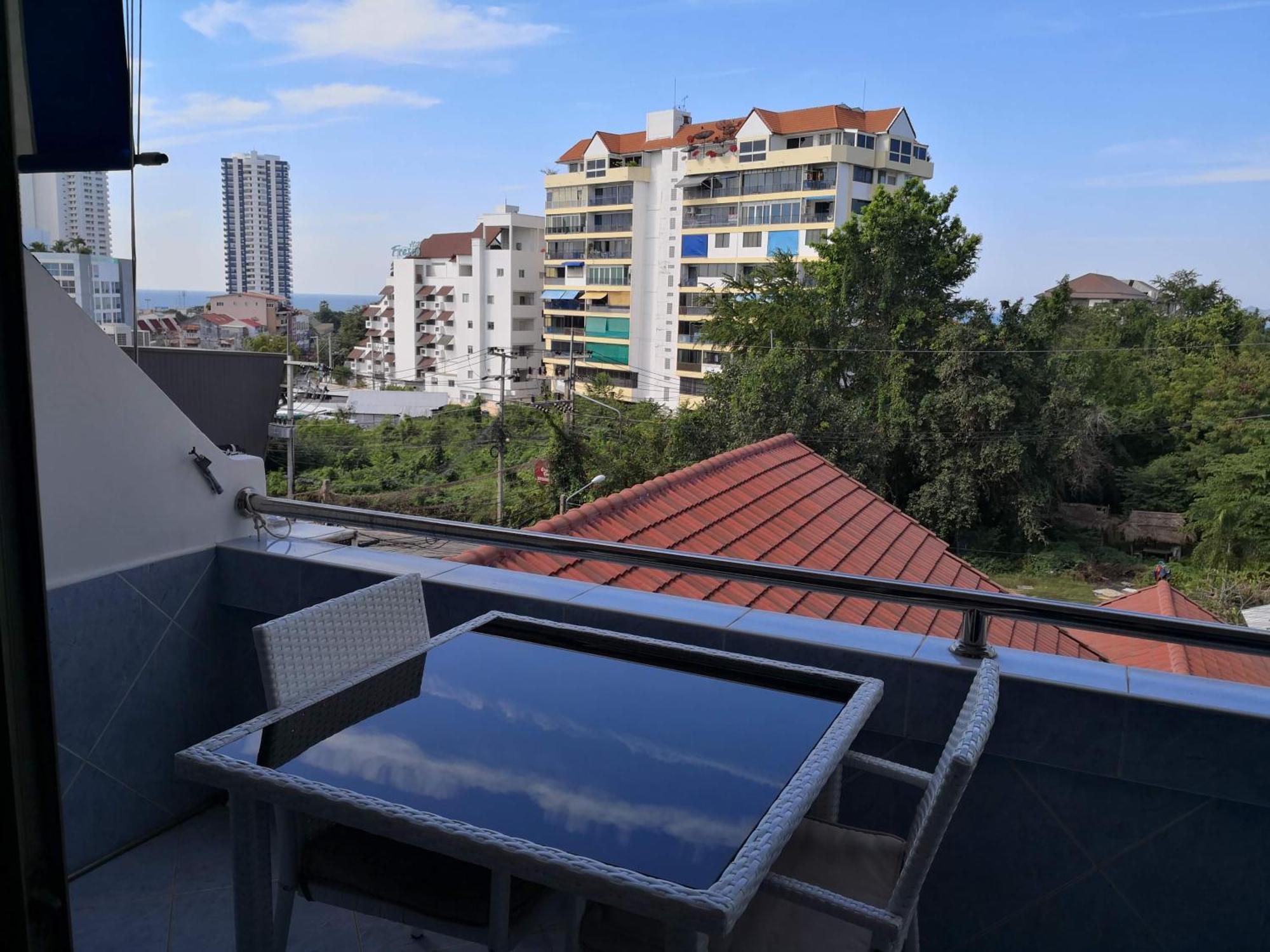 Jomtien Hill Pratamnak Pattaya
