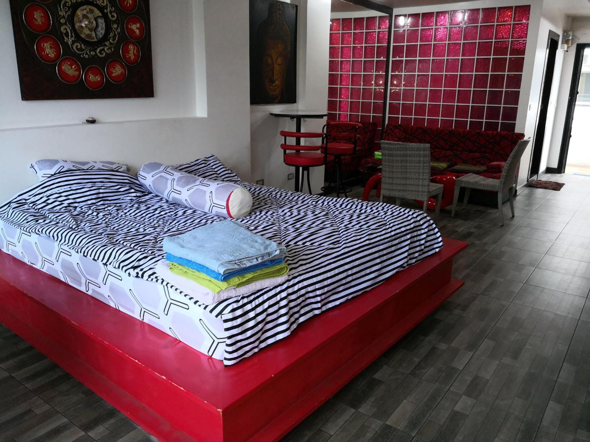 Apartment Jomtien Hill Pratamnak Pattaya