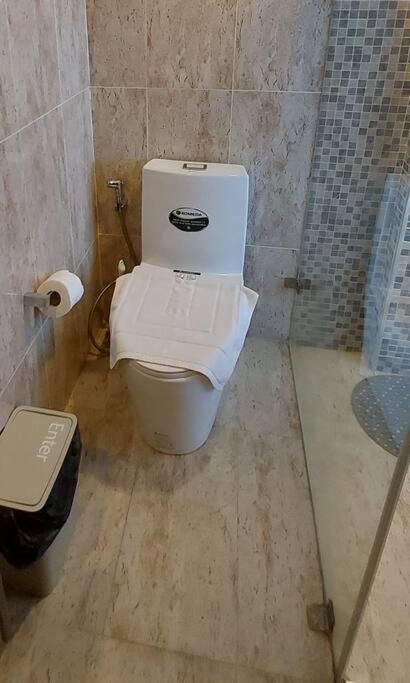 Apartment Grand Avenue, 2 Bed-/ 2 Bathroom, 70 Sqm, Pool View *
