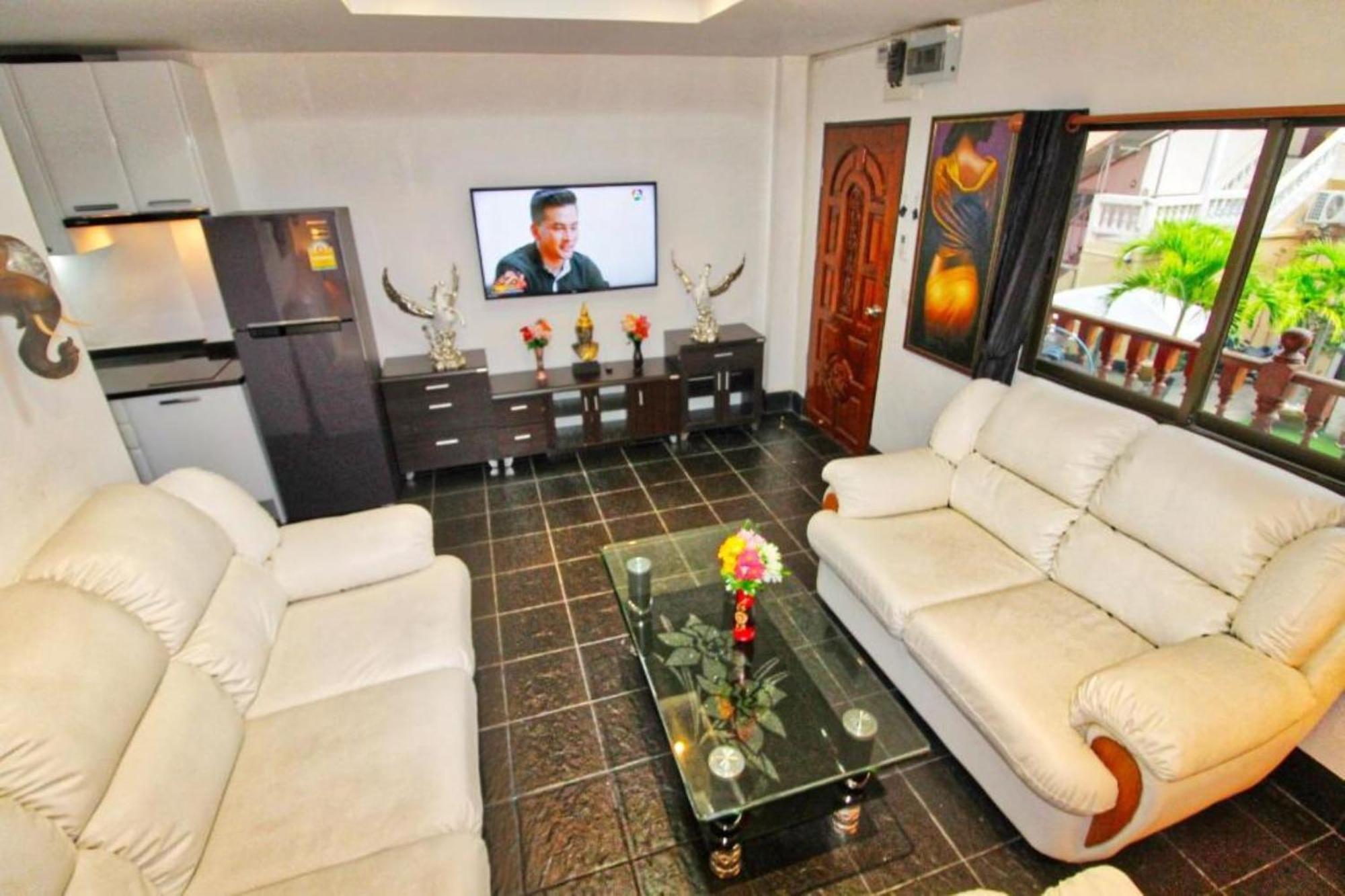 Phratamnak - 100 Mtr From The Beach Rumah tetamu Pattaya