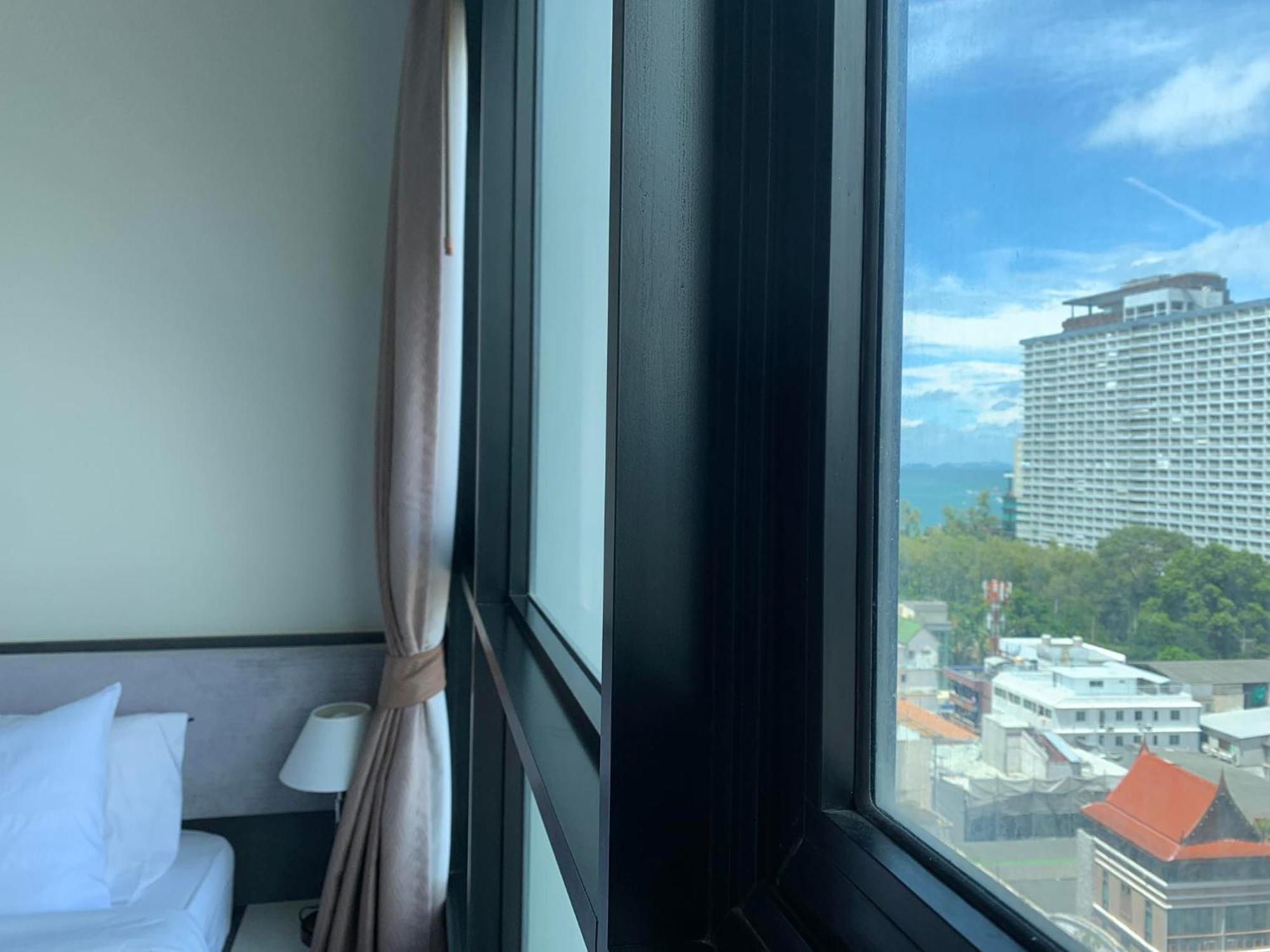 The Base Prime * Pattaya