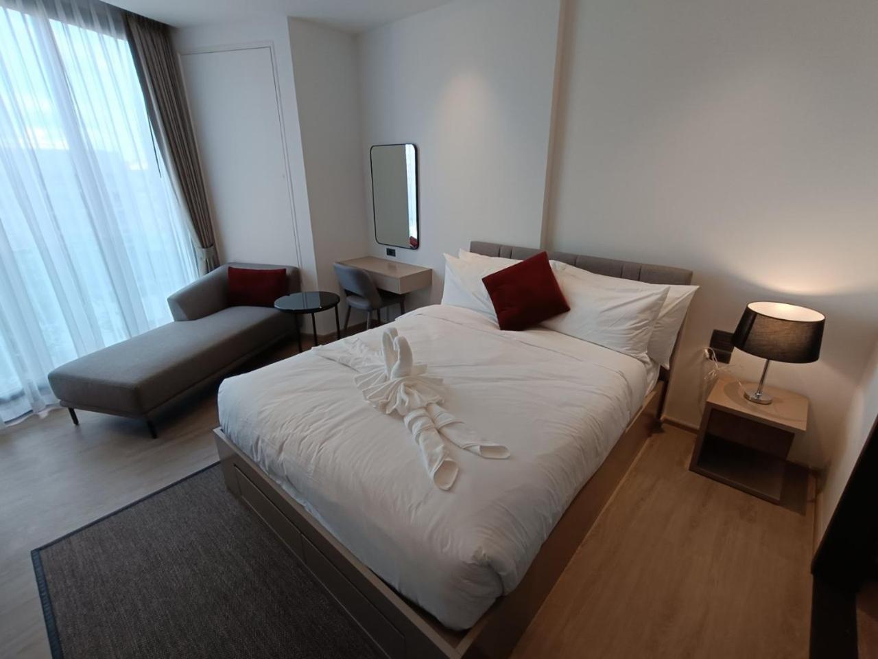 Downtown Chic Rooftop Pool #e651 Apartment Pattaya
