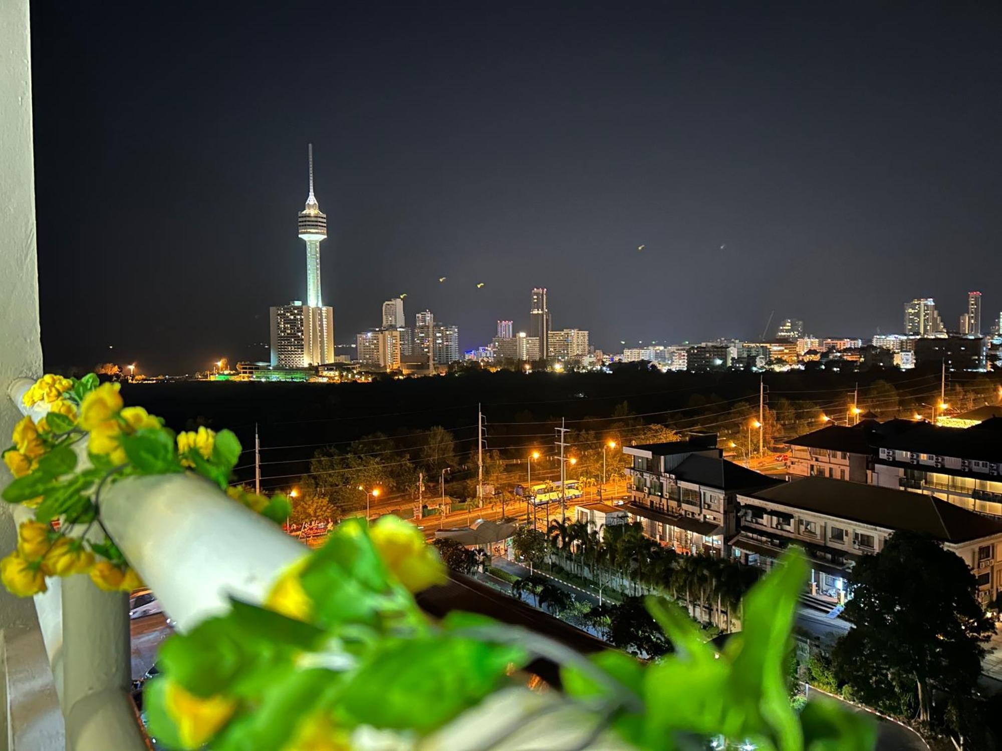 Mina View 1 *