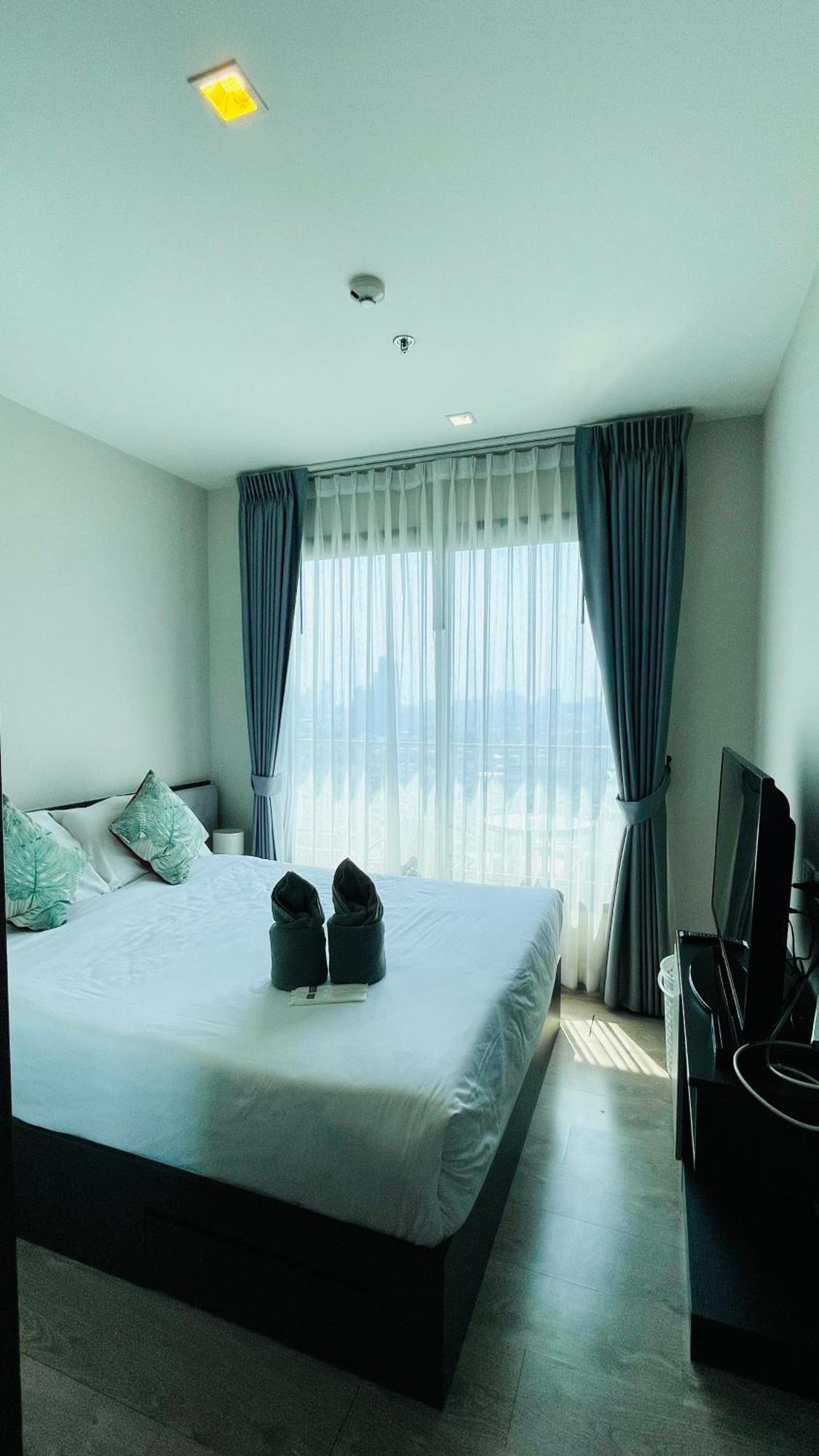The Base 1 Bed 1 Bath Apartment *