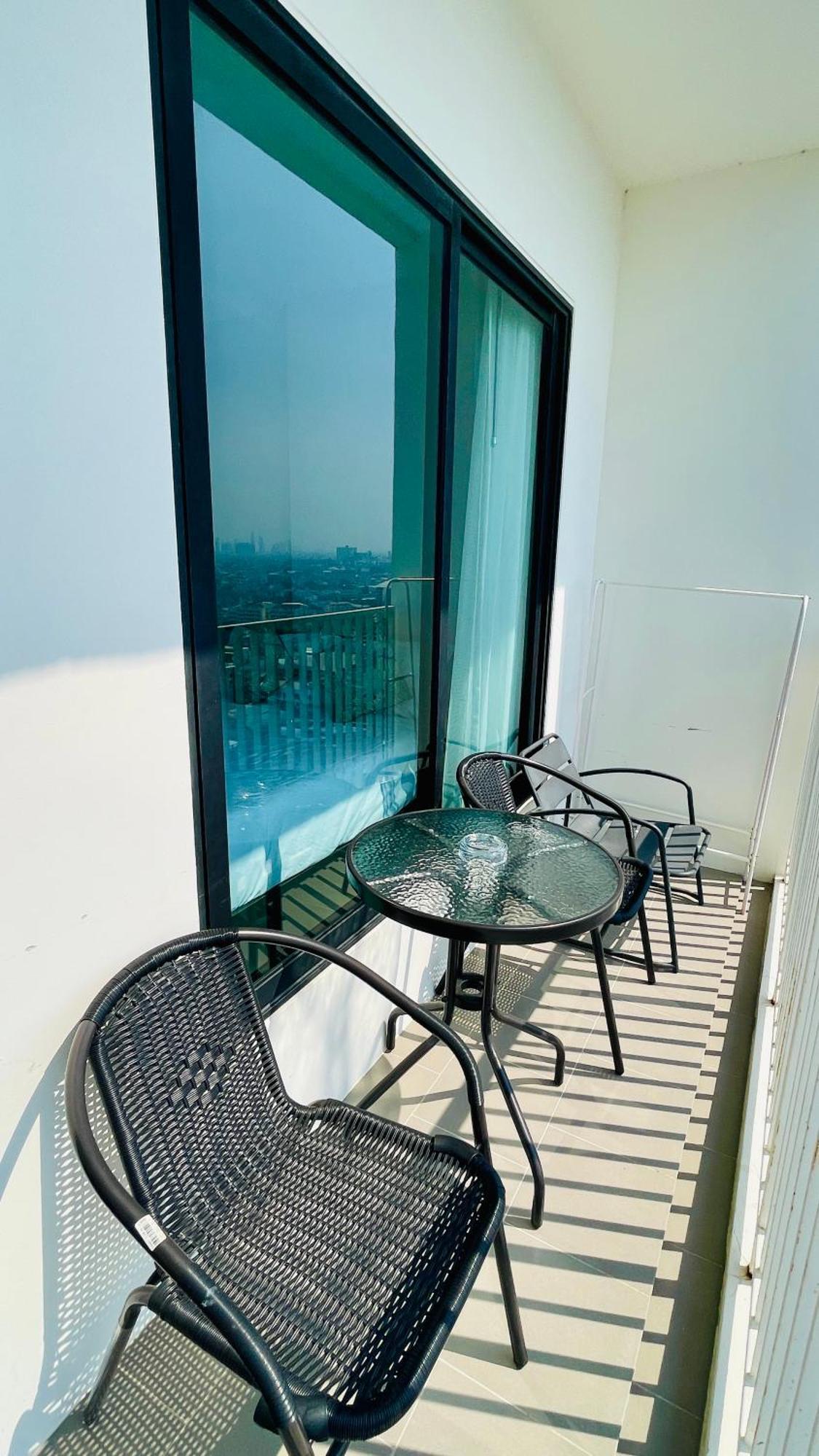The Base 1 Bed 1 Bath Apartment