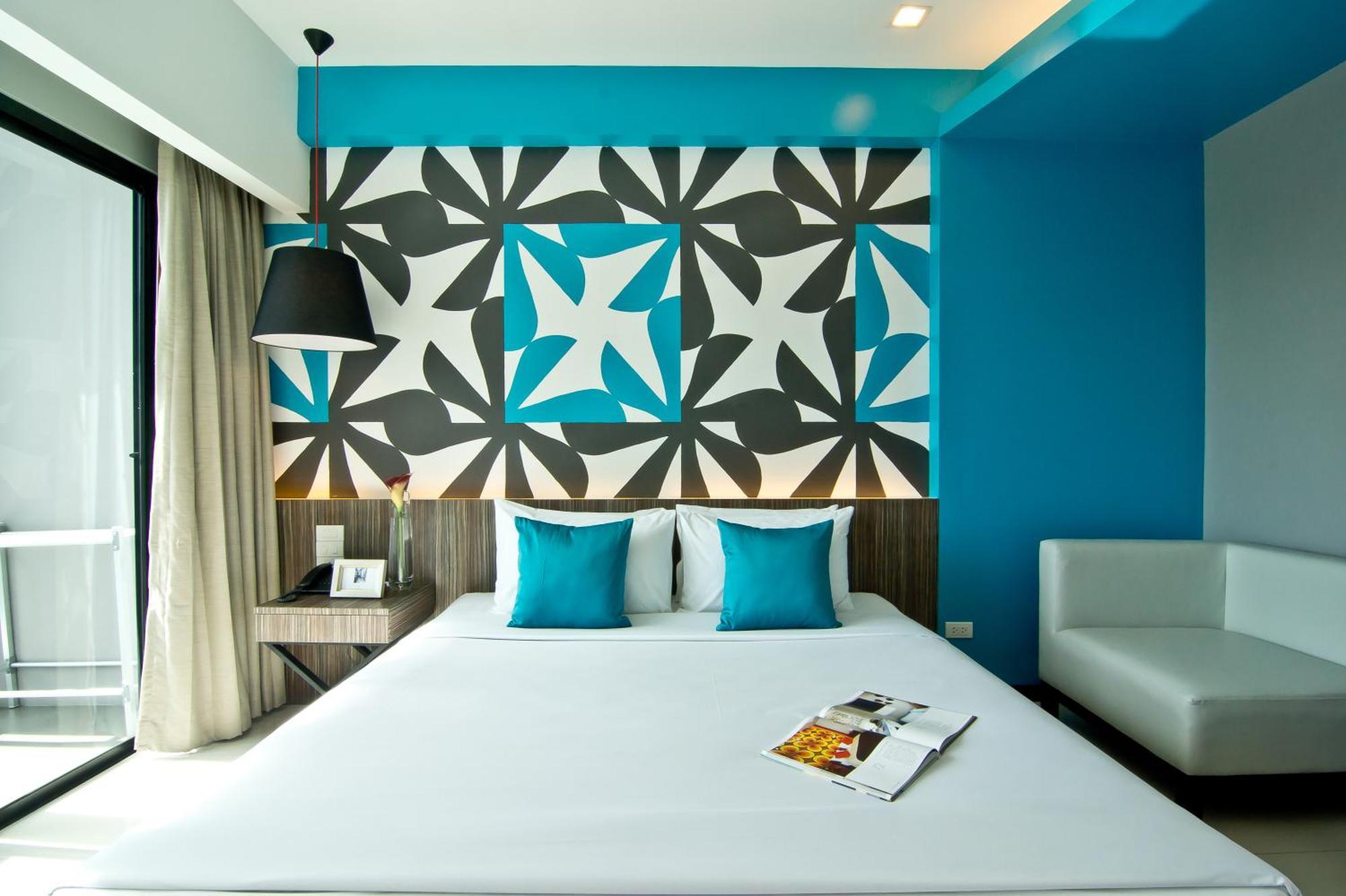 J Hotel 4*