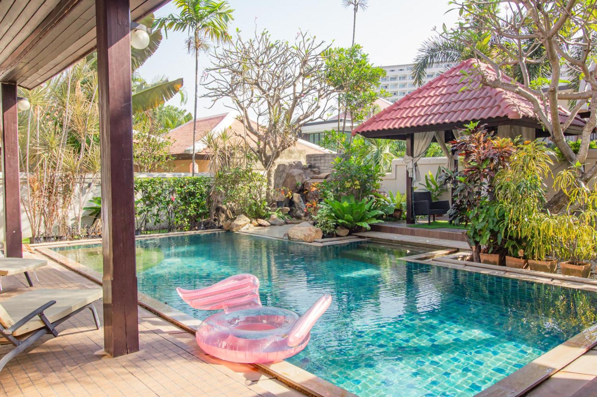 Bali Haven 3br Privatepool * Pattaya