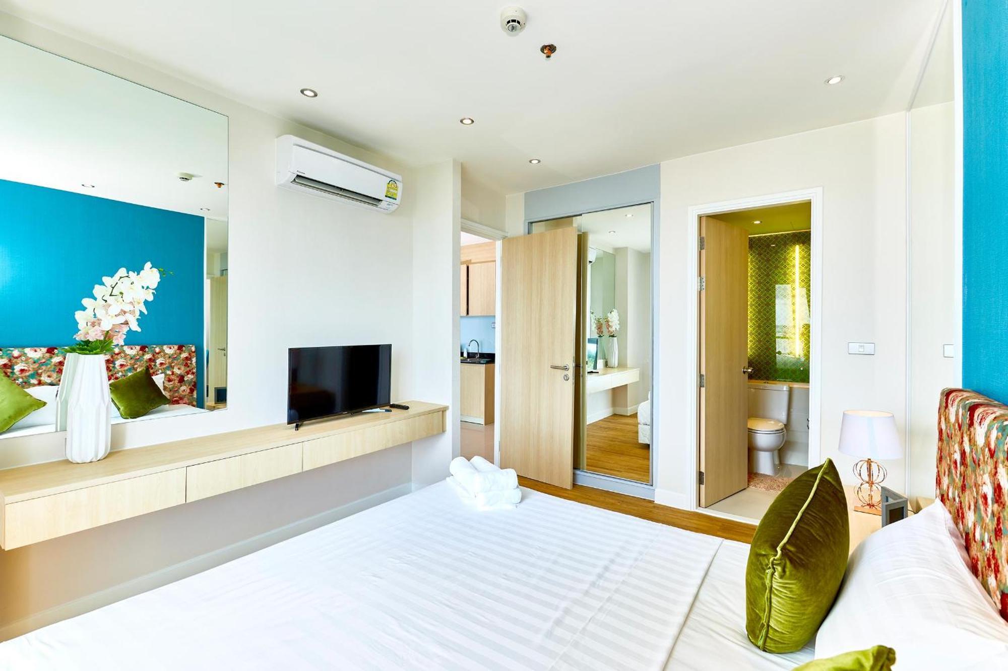 Grande Carribean - Seaview - Jomtien -free Taxi From The Airport Apartment *