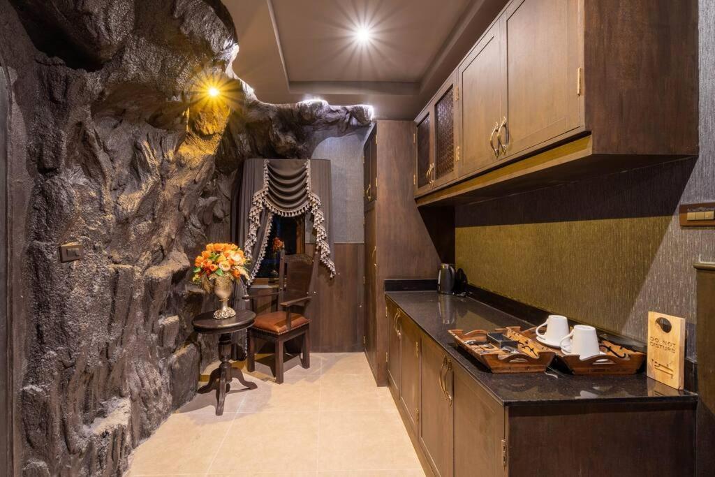 Apartment The Castle Pratumnak Hill 6 Bedroom *