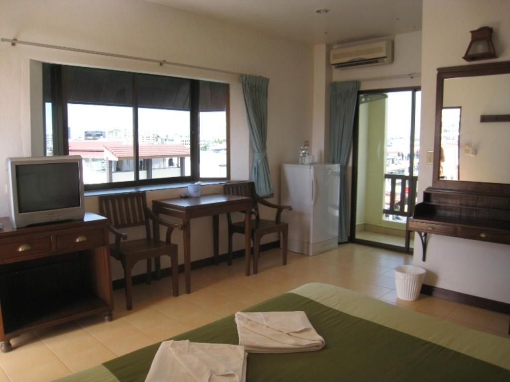 Apartment New Nikom Court *