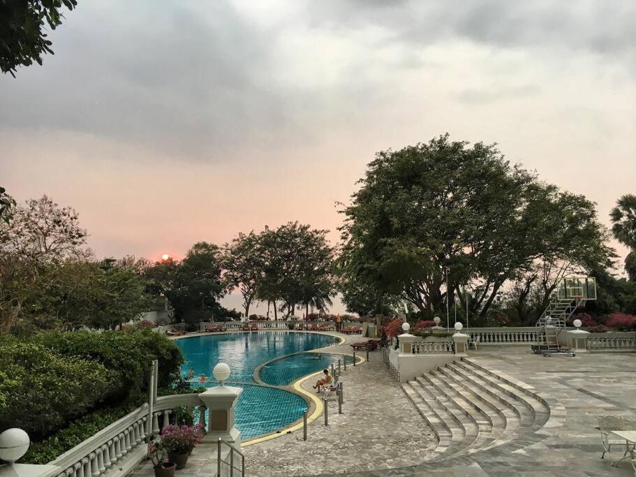 Private Spacious Pool And Panoramic Seaview From Balconies, 3 Bedroom In Apartment Pattaya