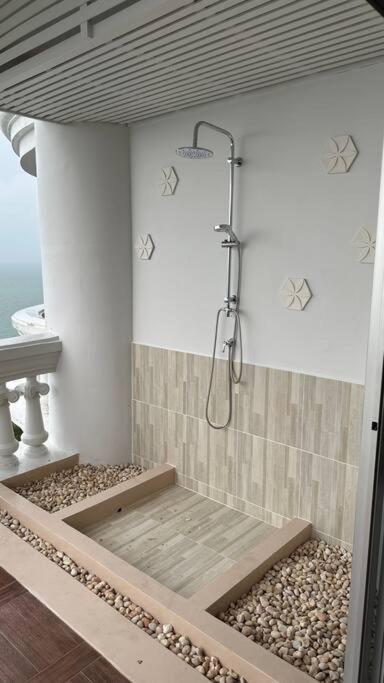 Private Spacious Pool And Panoramic Seaview From Balconies, 3 Bedroom In Apartment *