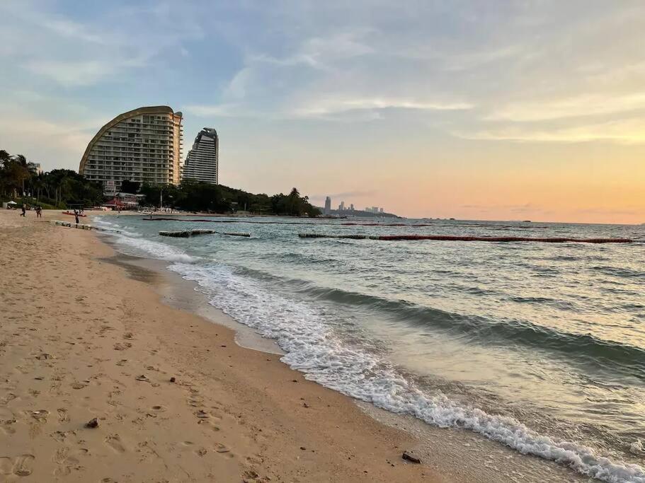 Apartment Private Spacious Pool And Panoramic Seaview From Balconies, 3 Bedroom In *
