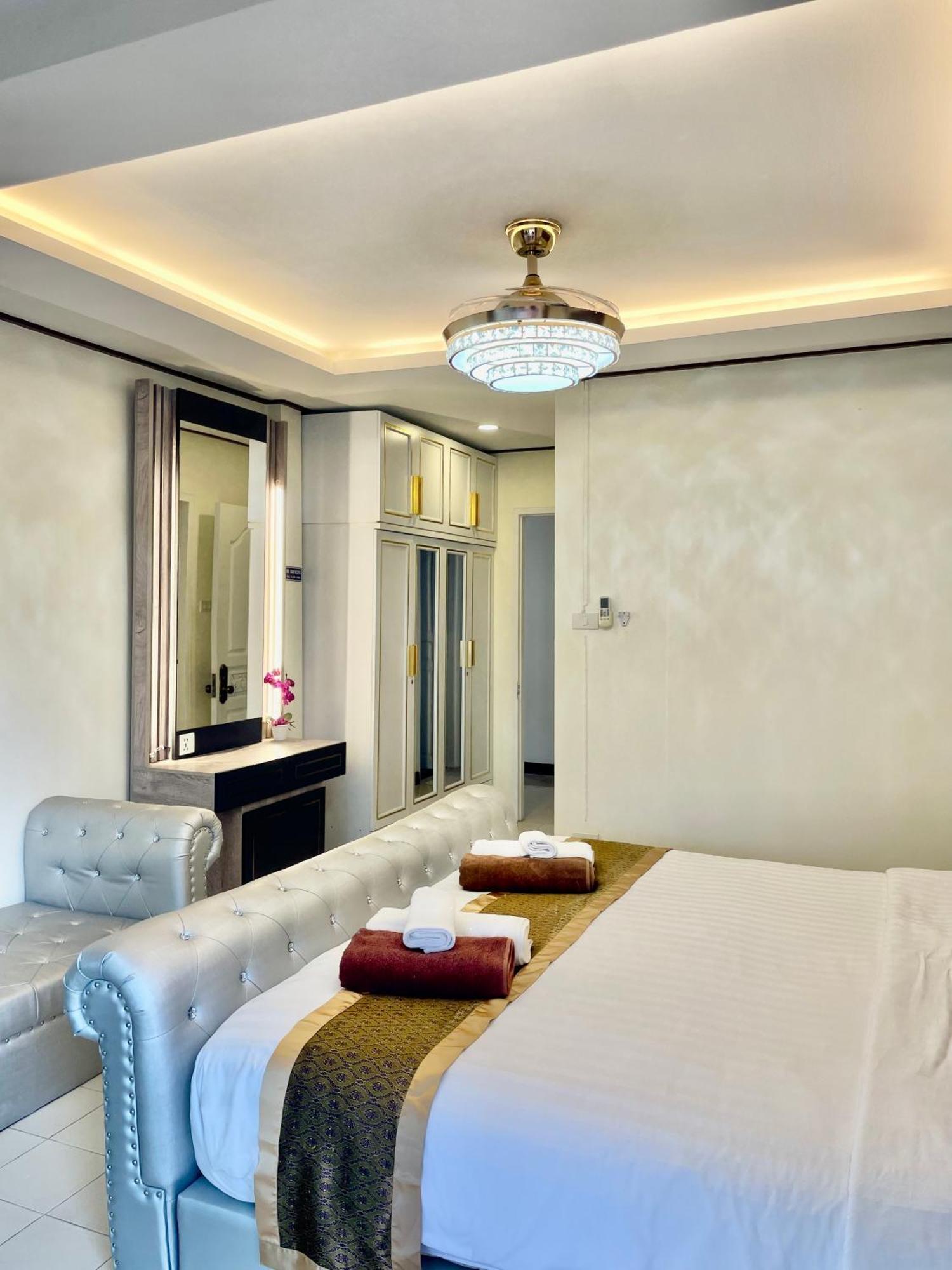 Pool Villa39a 300 Mater To Gate Exit Villa *