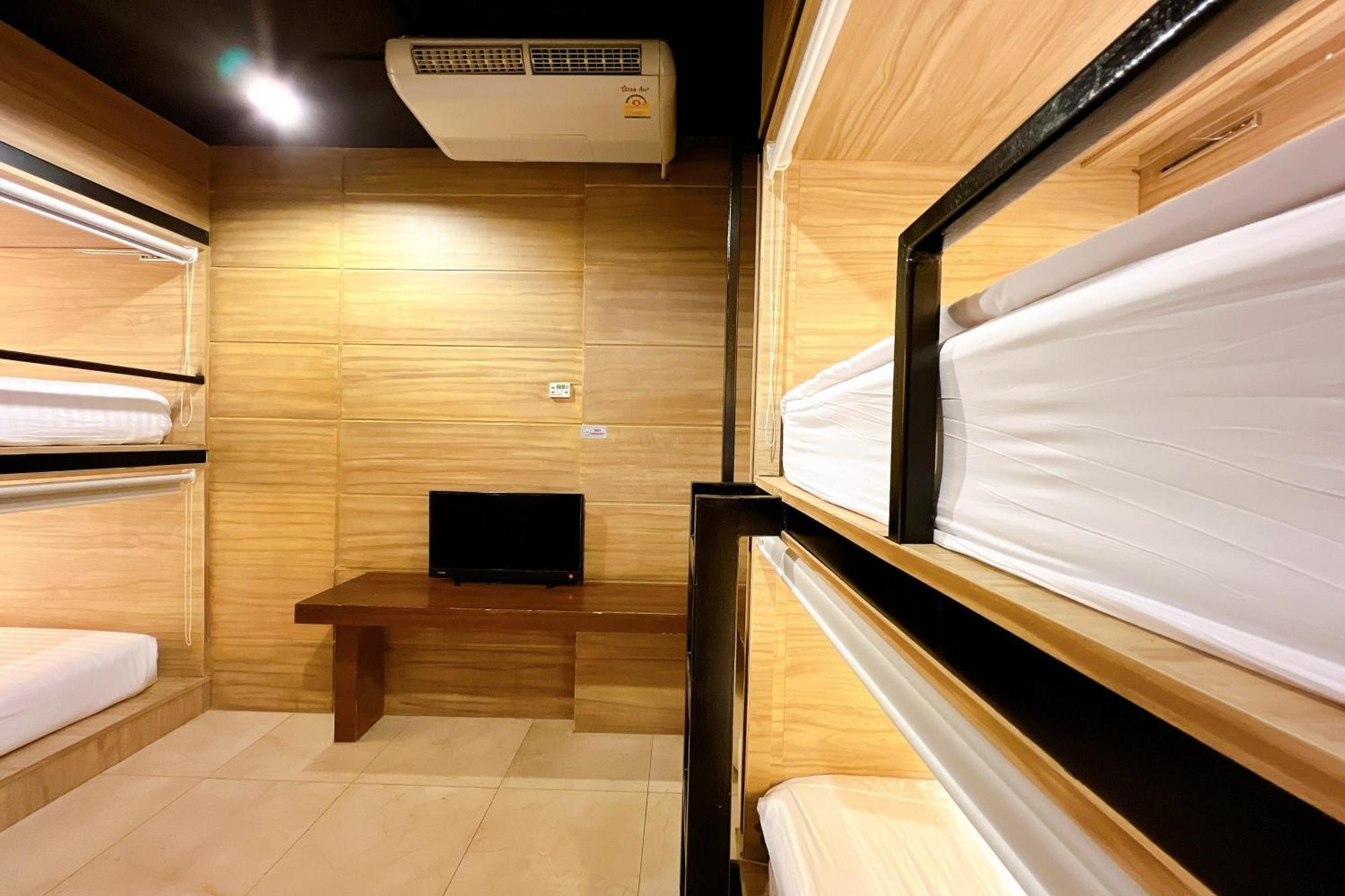 Hostel The Bedrooms *
