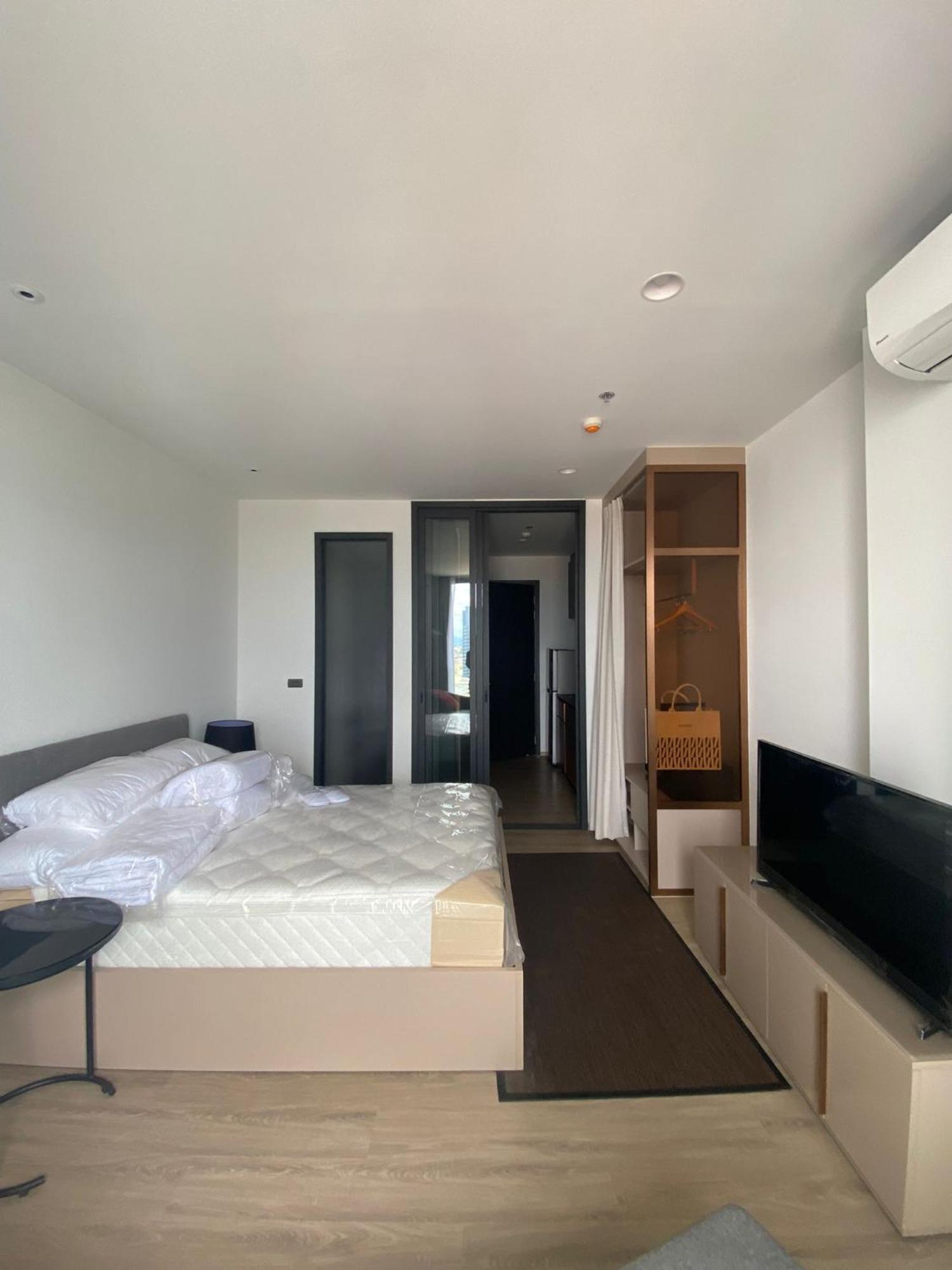 Edge Apartment