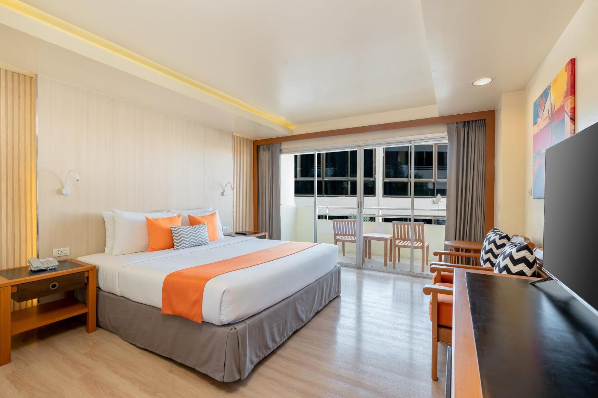 Sunshine & Residences Hotel